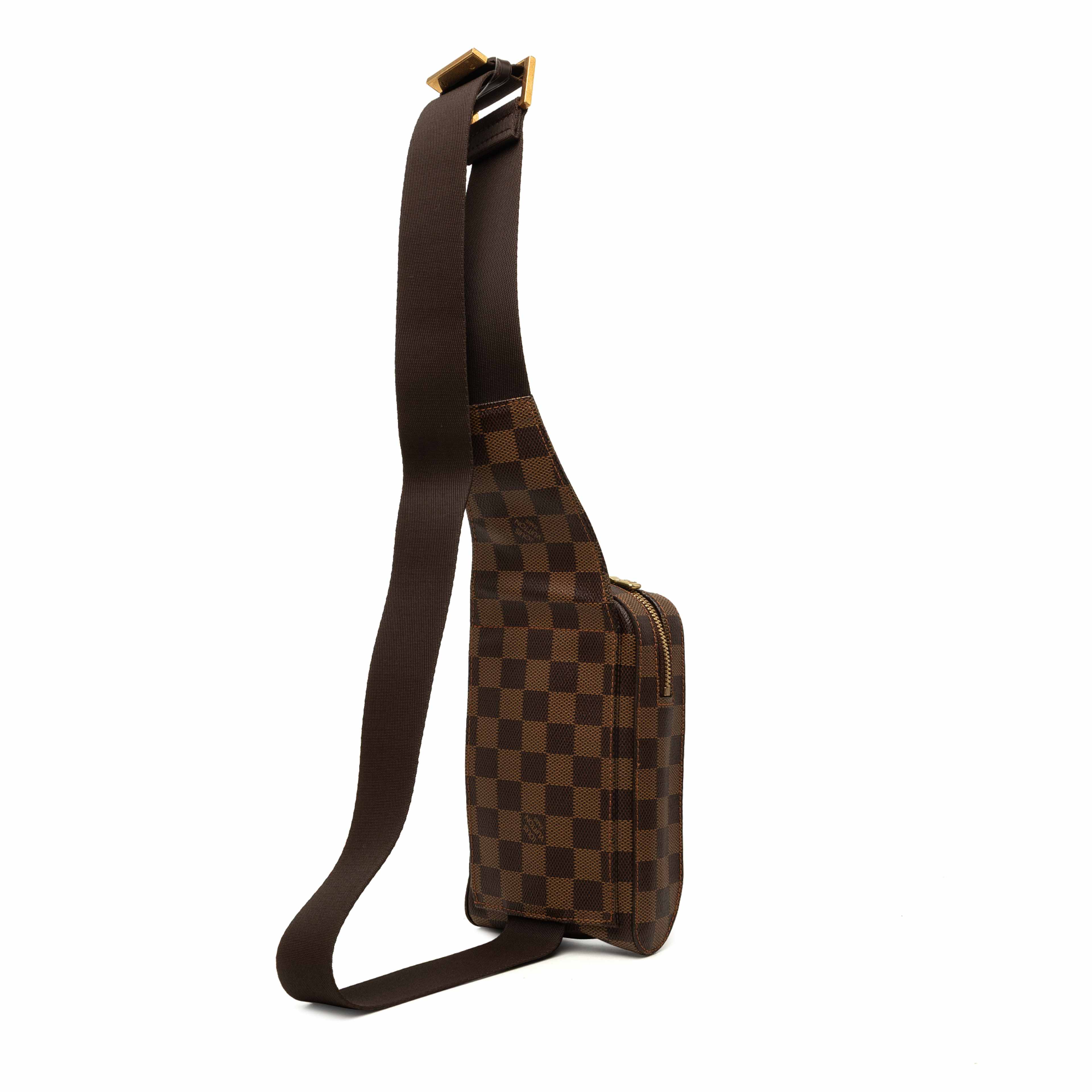 Louis Vuitton Damier Ebene Geronimos, från Luxclusif, i färgen brun. Klicka för att öppna bilden i stort format