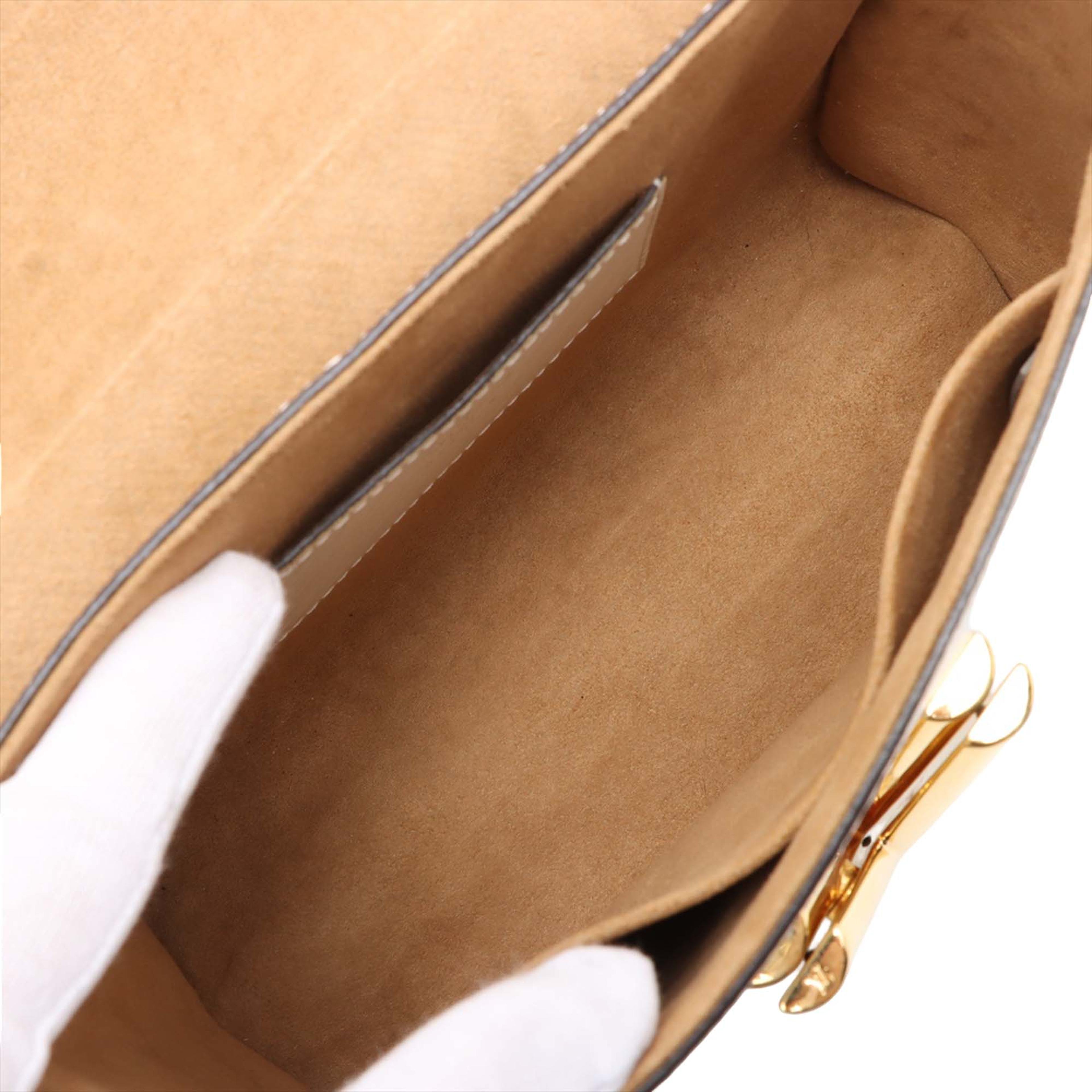 Louis Vuitton Epi Twist Mm, från Luxclusif, i färgen vit. Klicka för att öppna bilden i stort format
