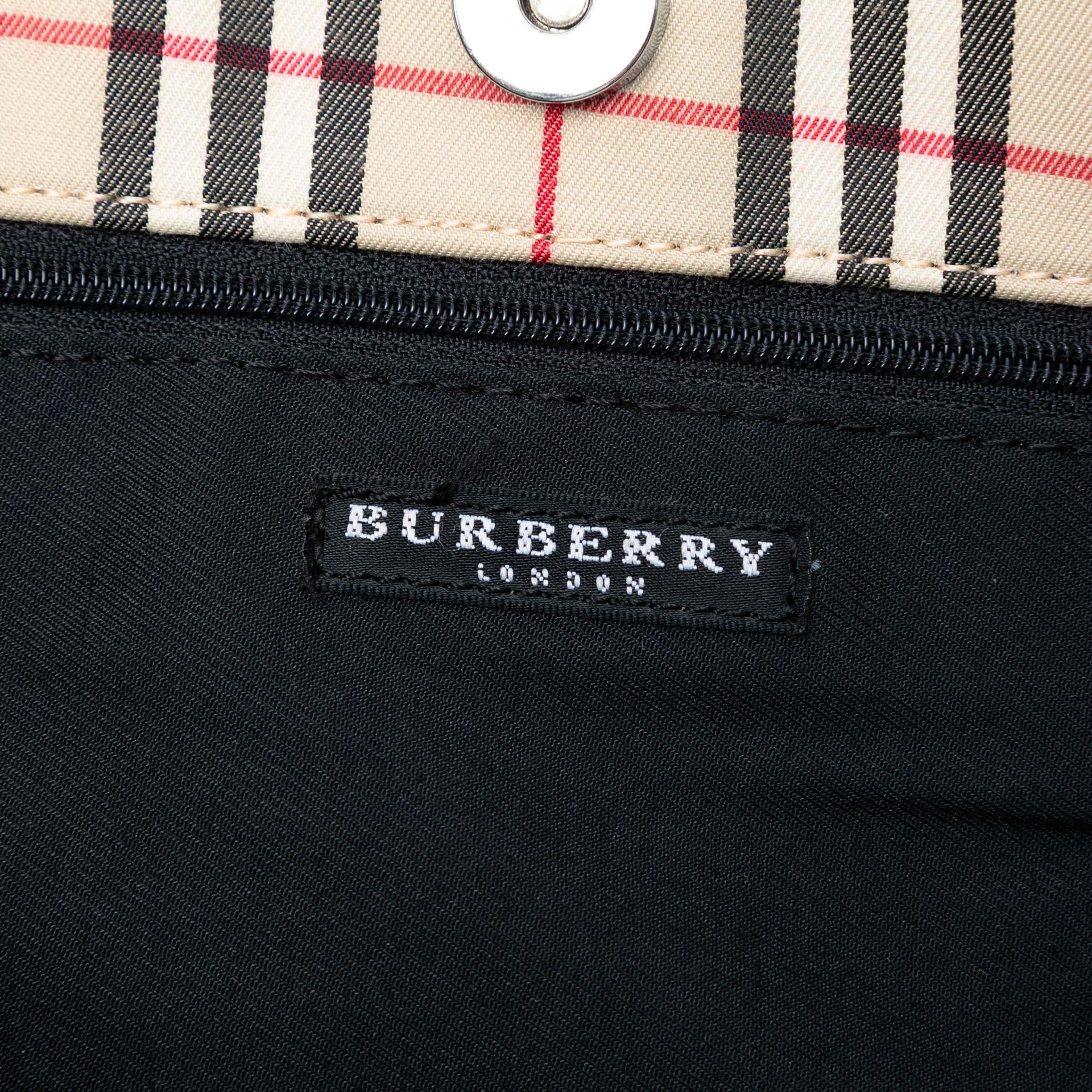 Burberry House Check Canvas Tote, från Luxclusif, i färgen beige. Klicka för att öppna bilden i stort format