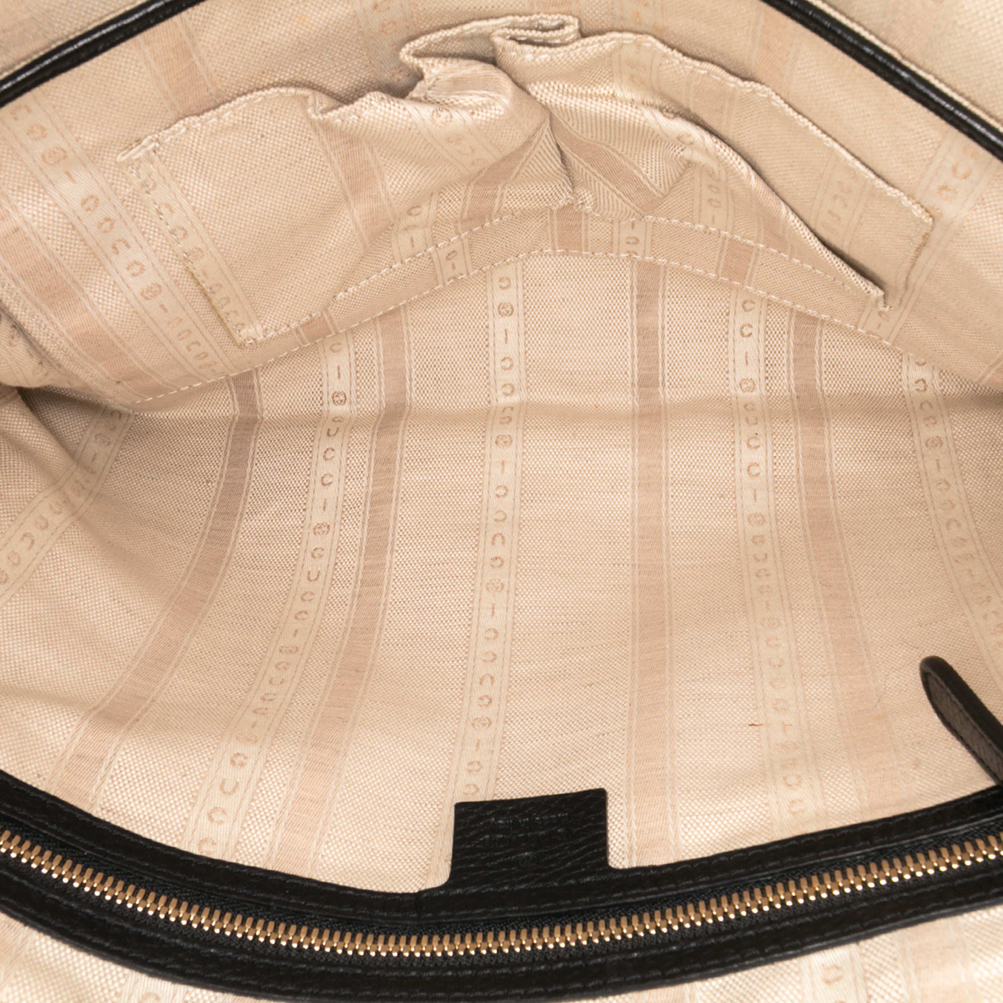 Gucci Leather Soho Convertible Tote, från Luxclusif, i färgen black. Klicka för att öppna bilden i stort format