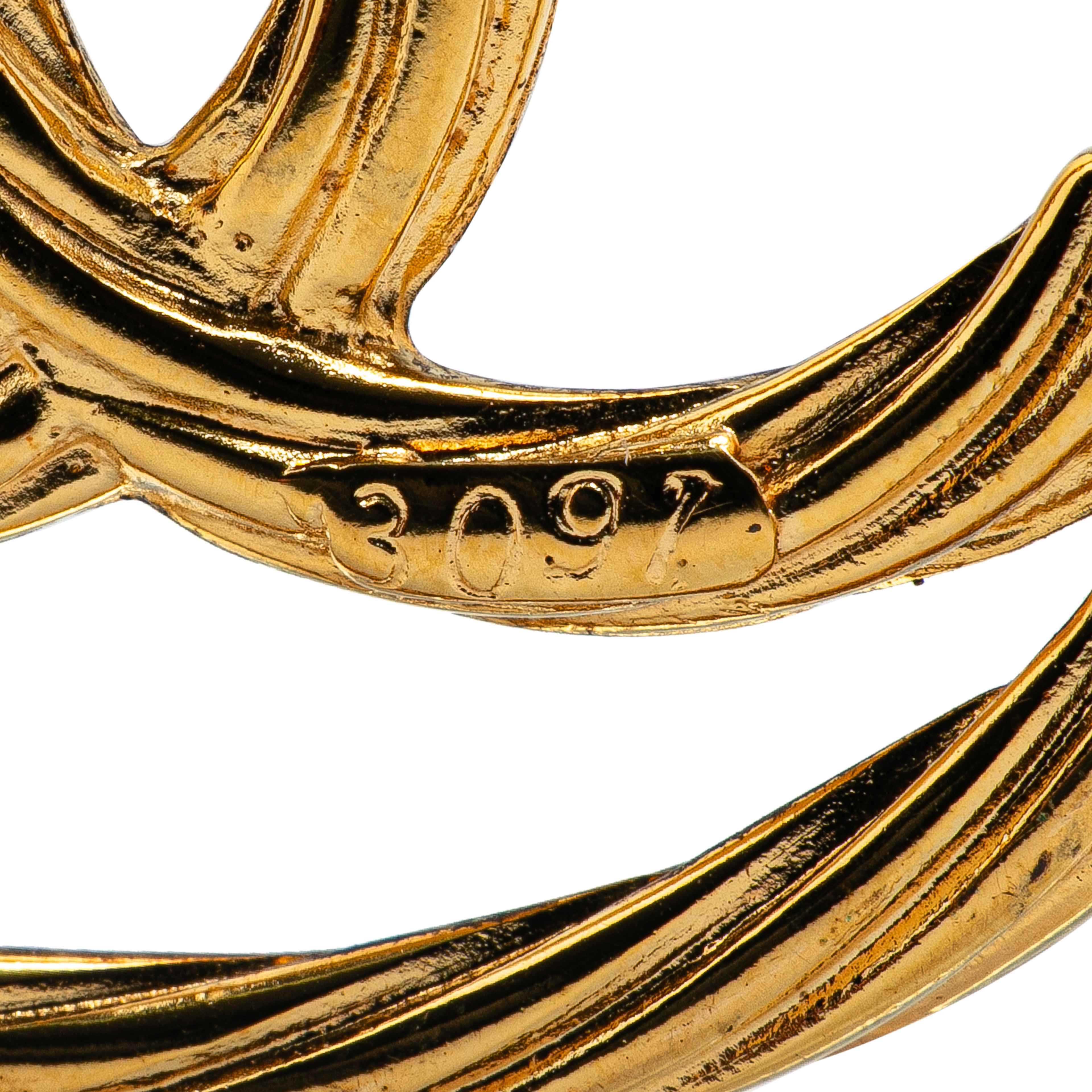 Chanel Gold Plated Cc Round Pendant Necklace