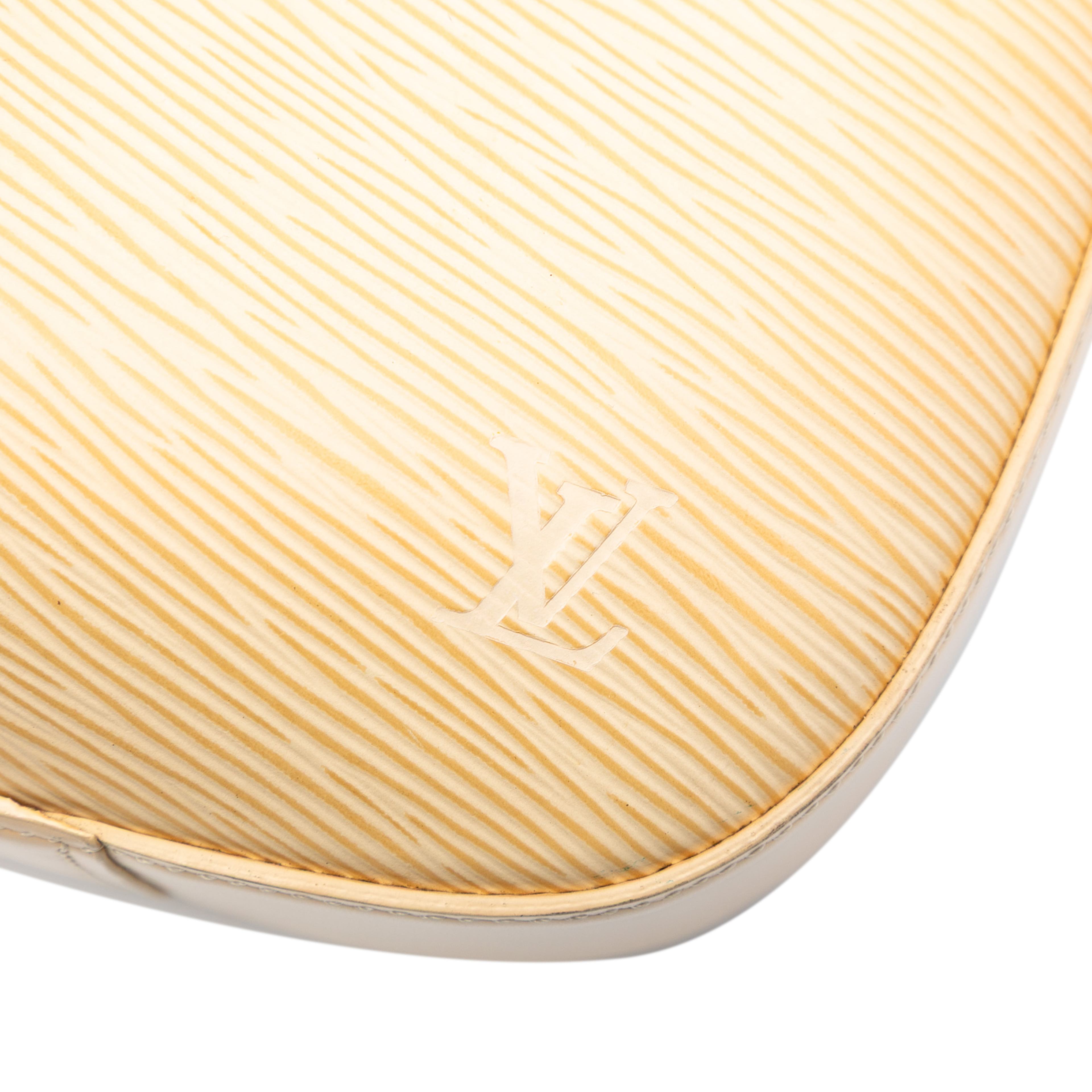 Louis Vuitton Epi Reverie, från Luxclusif, i färgen brown. Klicka för att öppna bilden i stort format