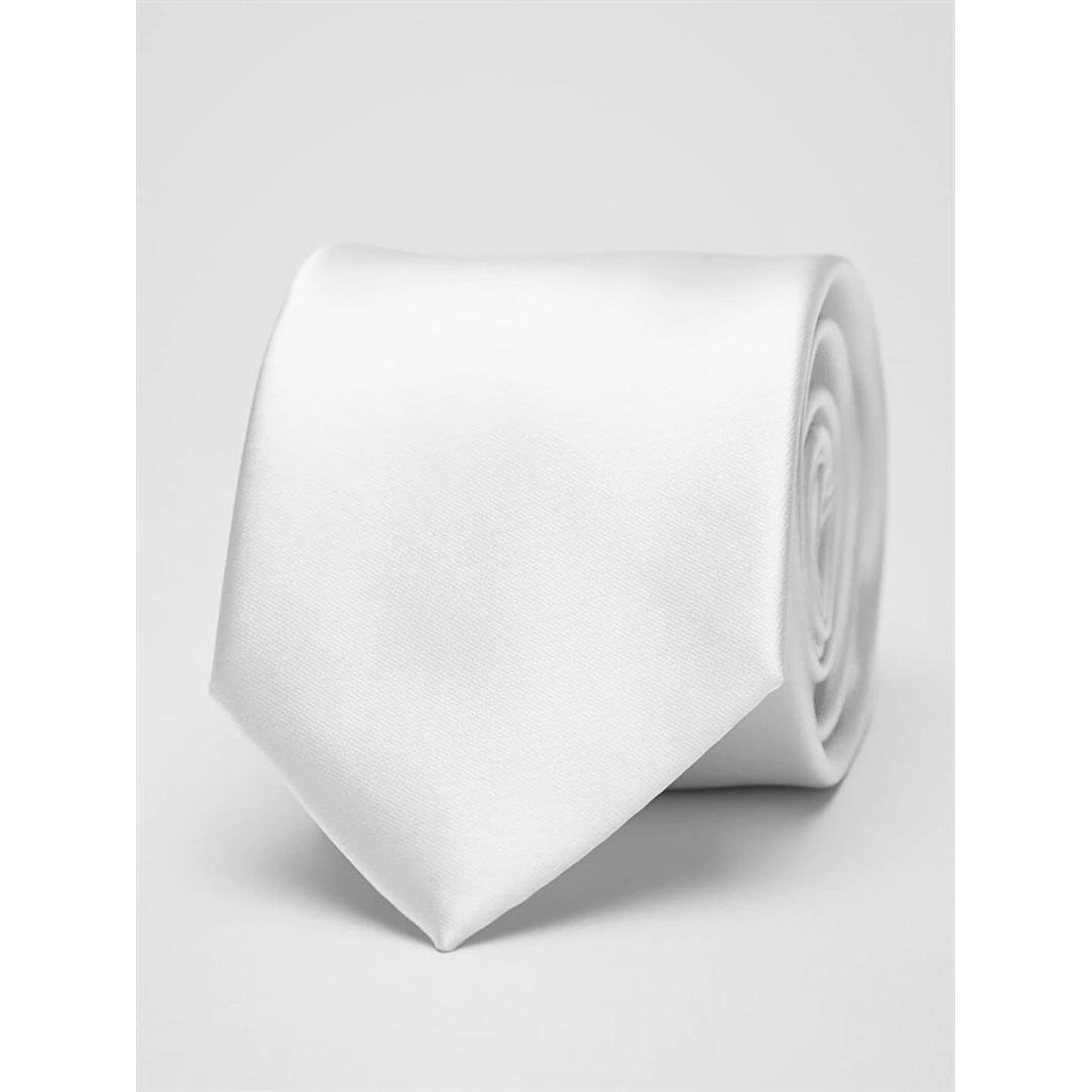 Tie Plain