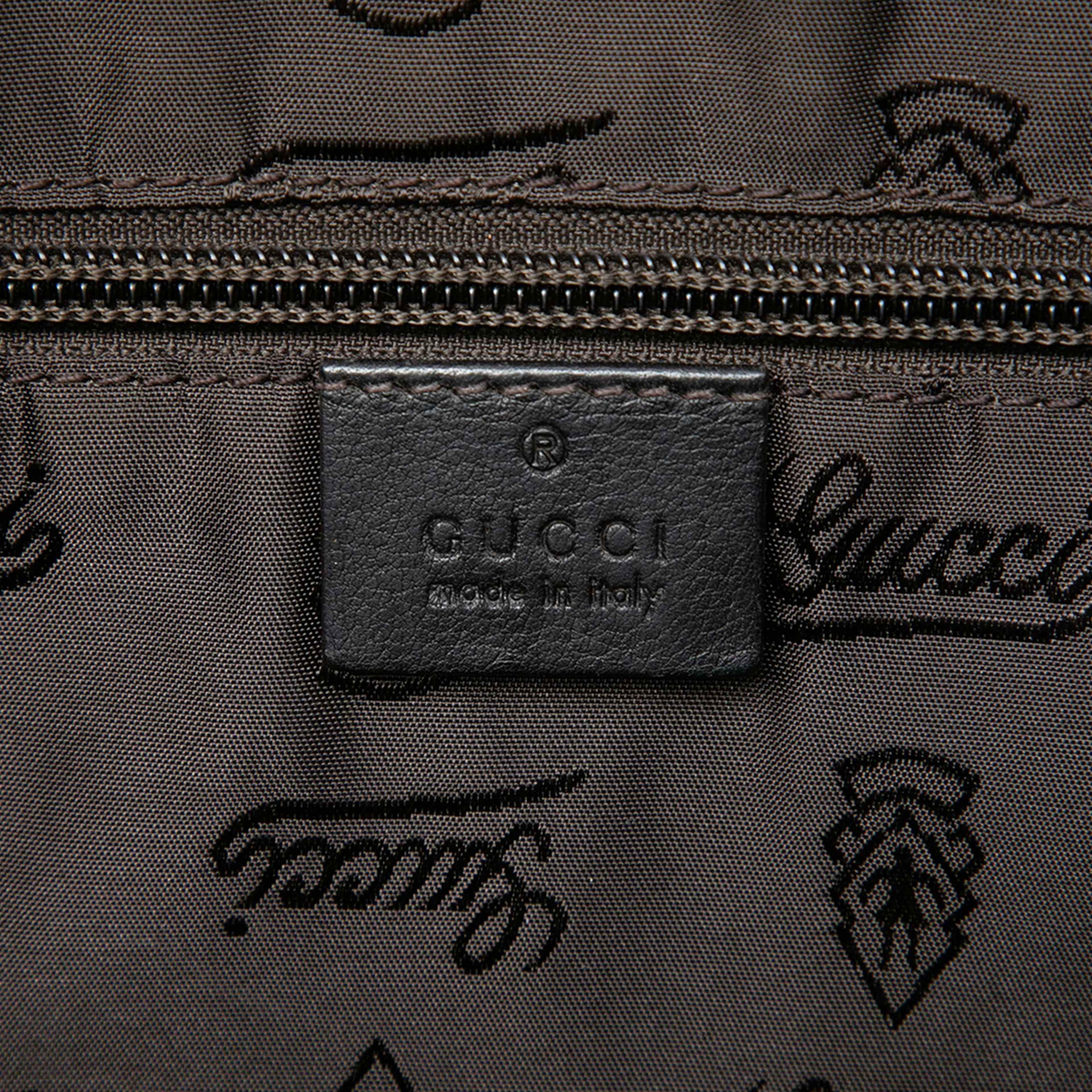 Gucci Guccissima Crossbody, från Luxclusif, i färgen brun. Klicka för att öppna bilden i stort format