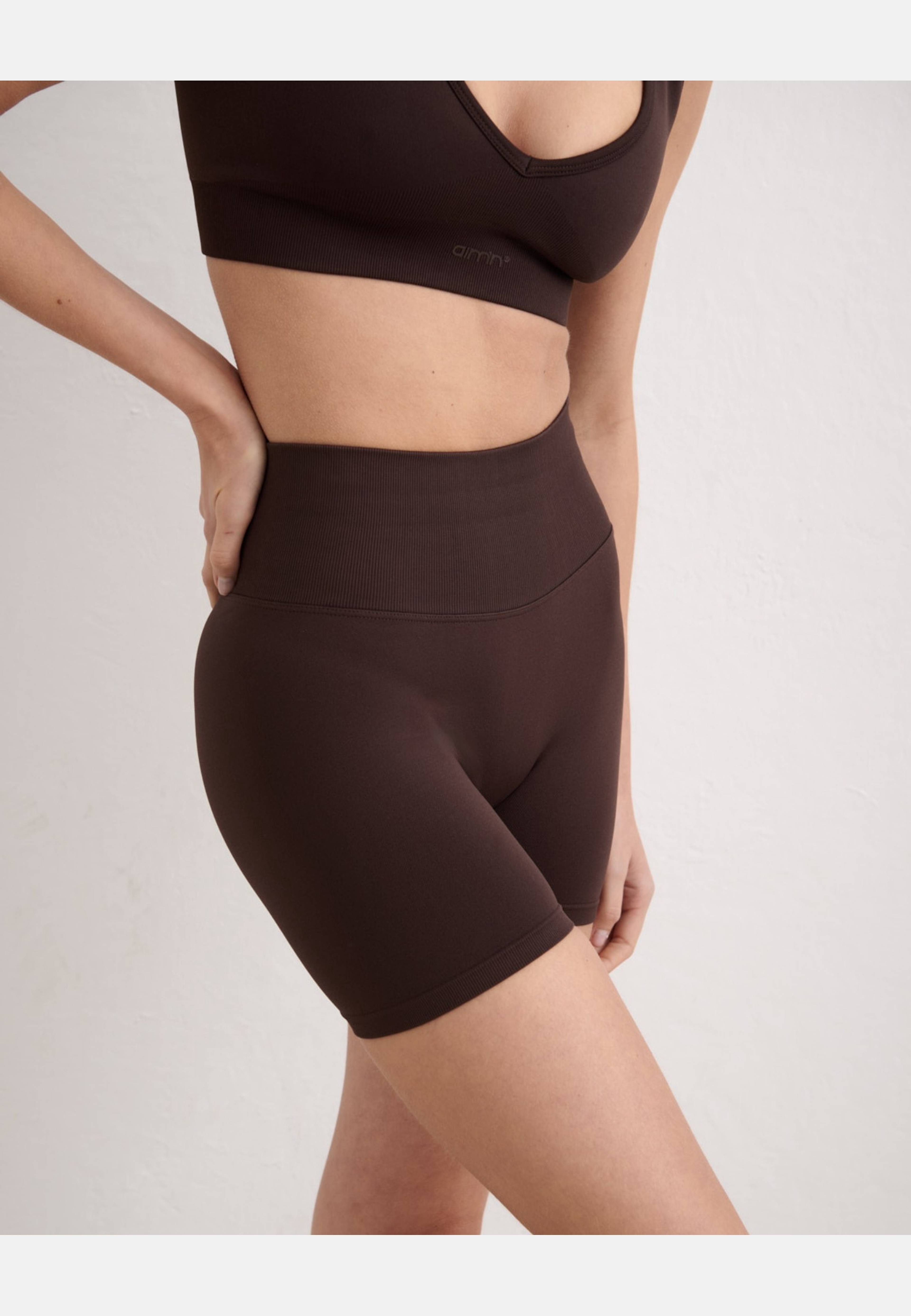 Shape Seamless Hotpants, från aim'n, i färgen chocolate. Klicka för att öppna bilden i stort format