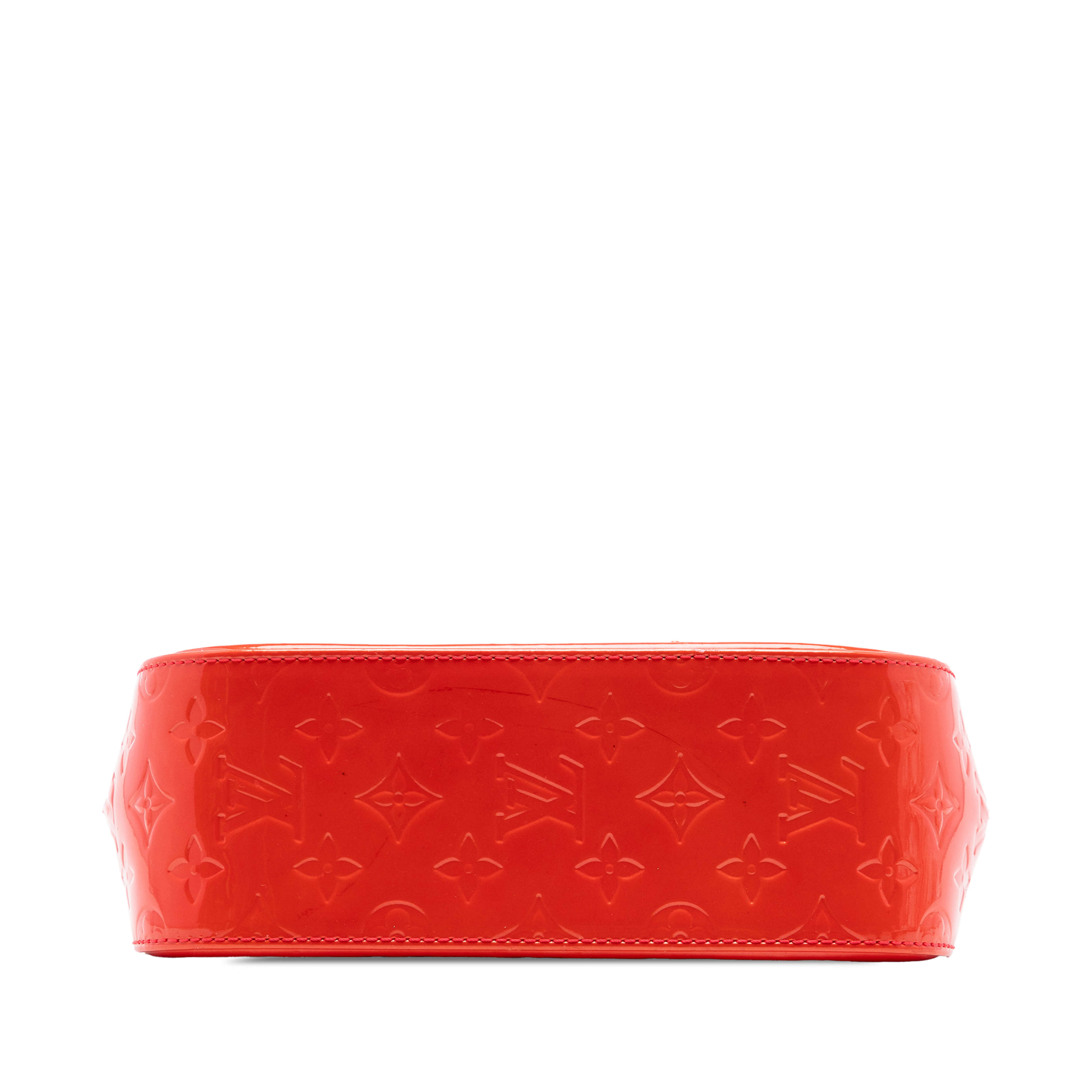Louis Vuitton Monogram Vernis Bellflower Gm, från Luxclusif, i färgen red. Klicka för att öppna bilden i stort format
