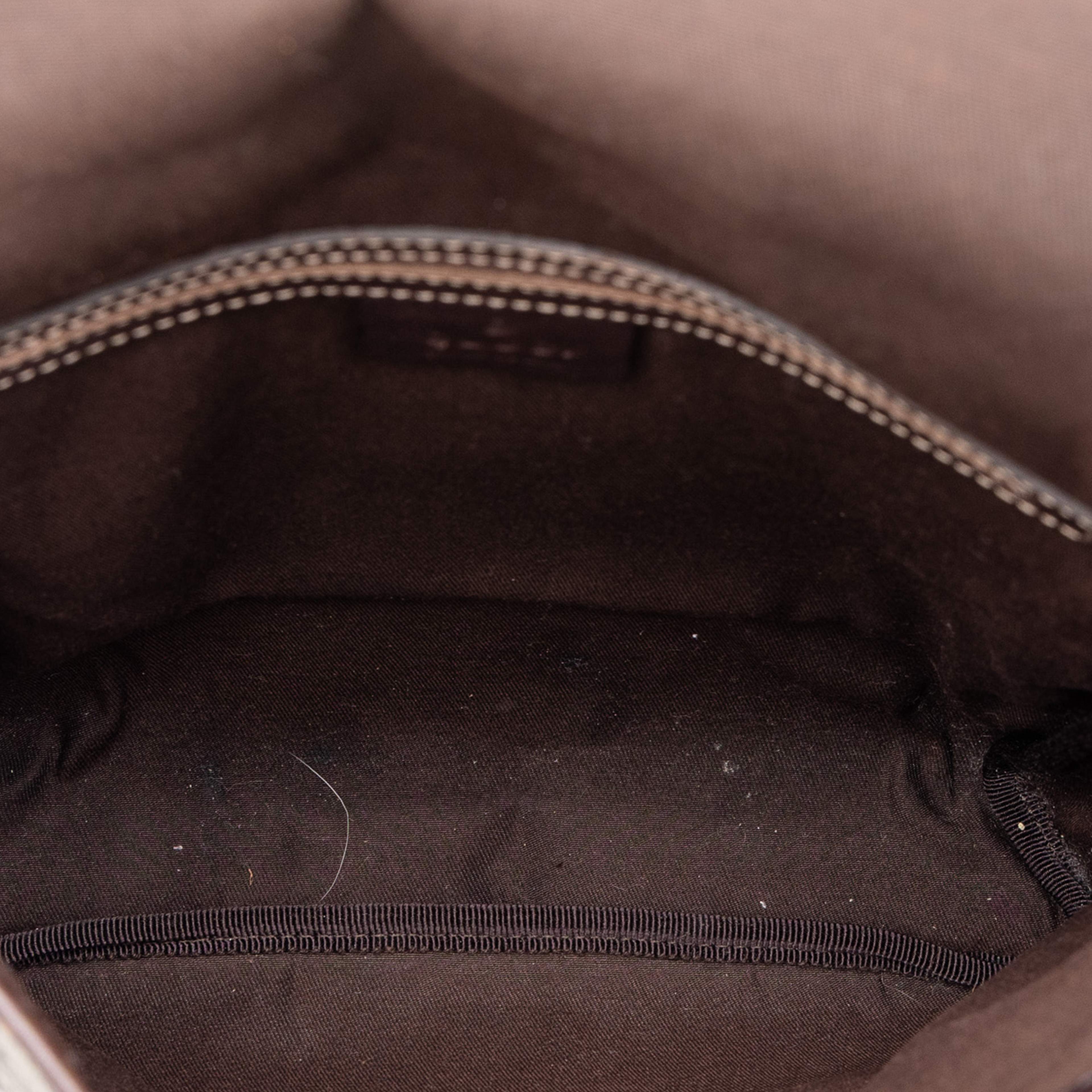 Gucci Gg Supreme Crossbody, från Luxclusif, i färgen beige. Klicka för att öppna bilden i stort format