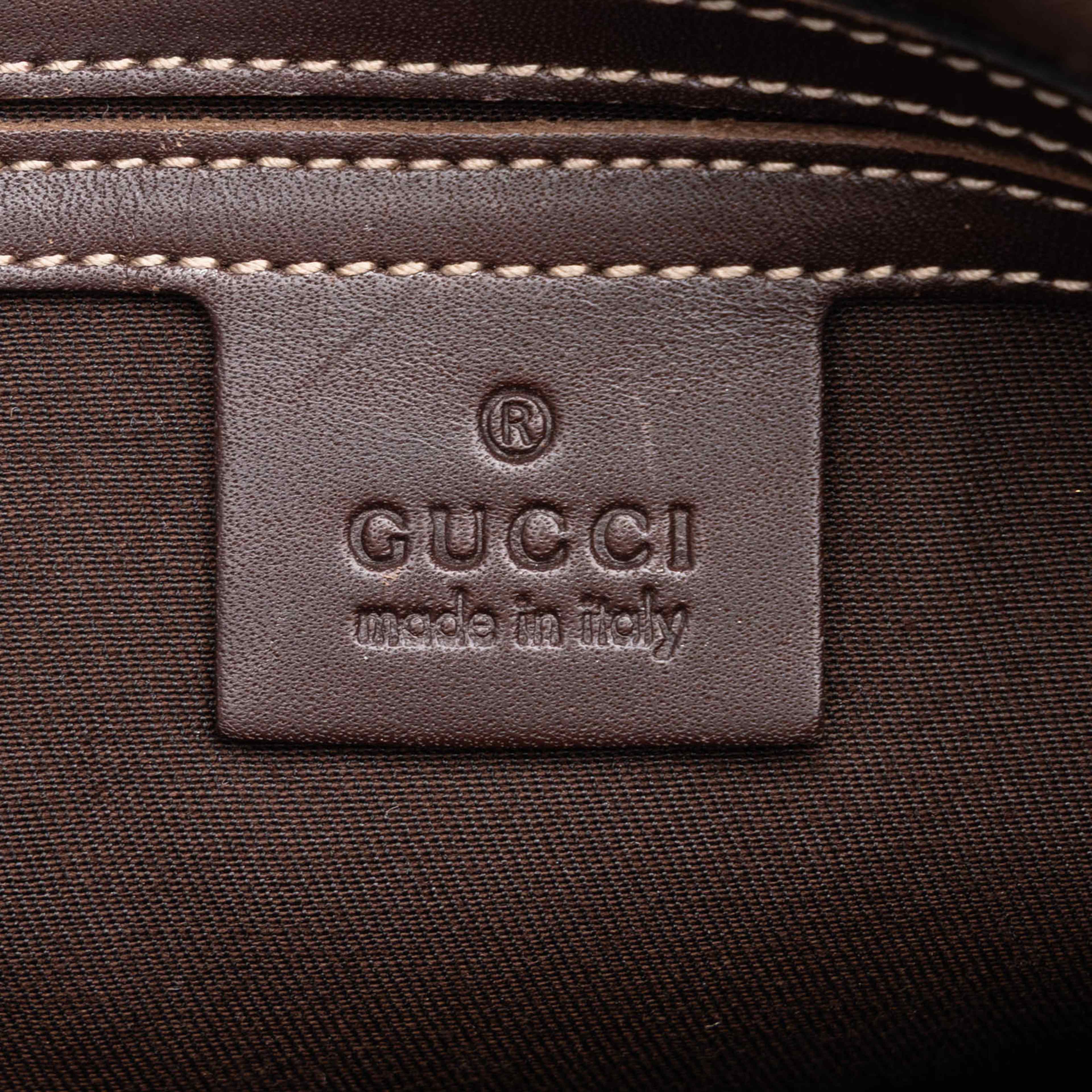 Gucci Gg Supreme Crossbody, från Luxclusif, i färgen beige. Klicka för att öppna bilden i stort format