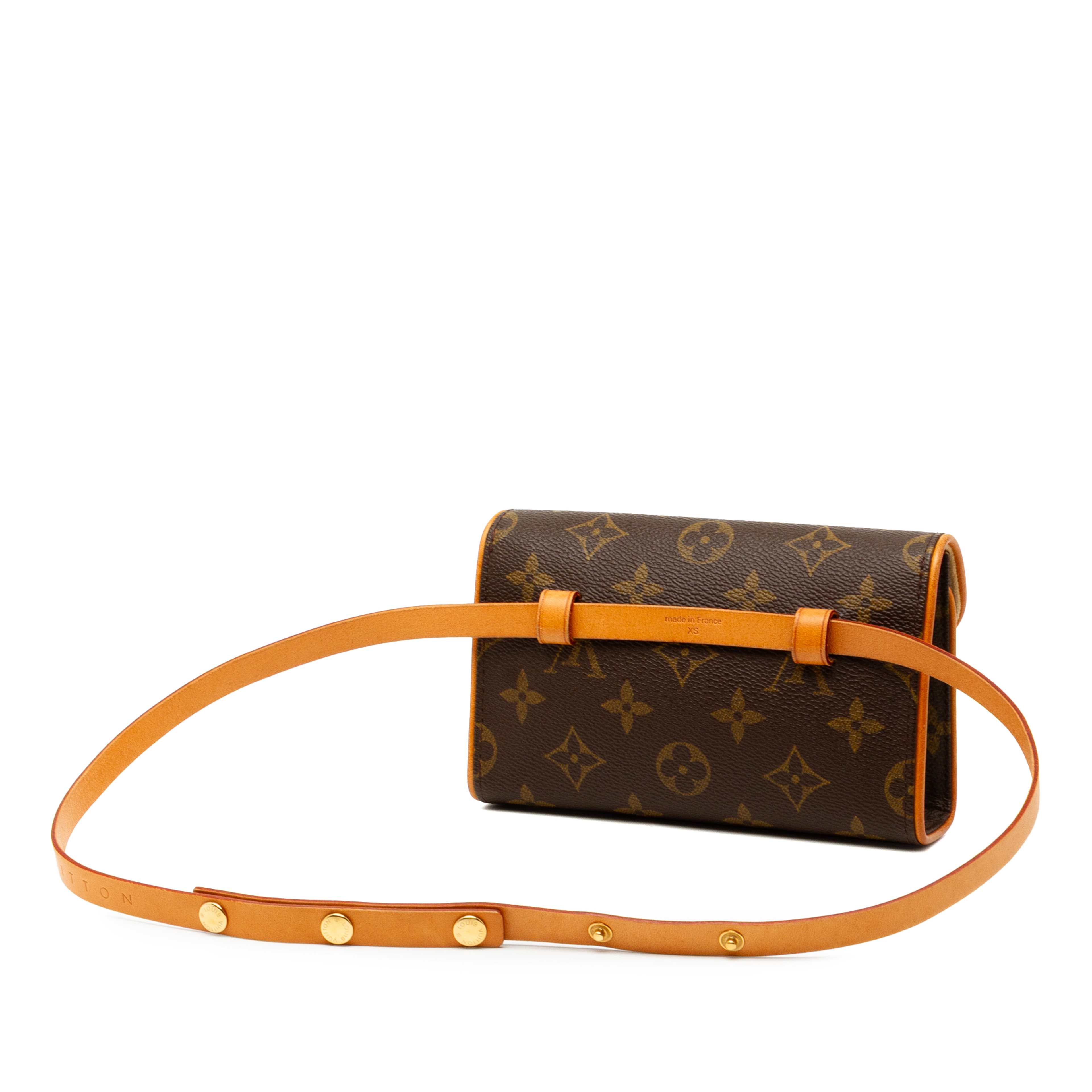 Louis Vuitton Monogram Pochette Florentine, från Luxclusif, i färgen brown. Klicka för att öppna bilden i stort format