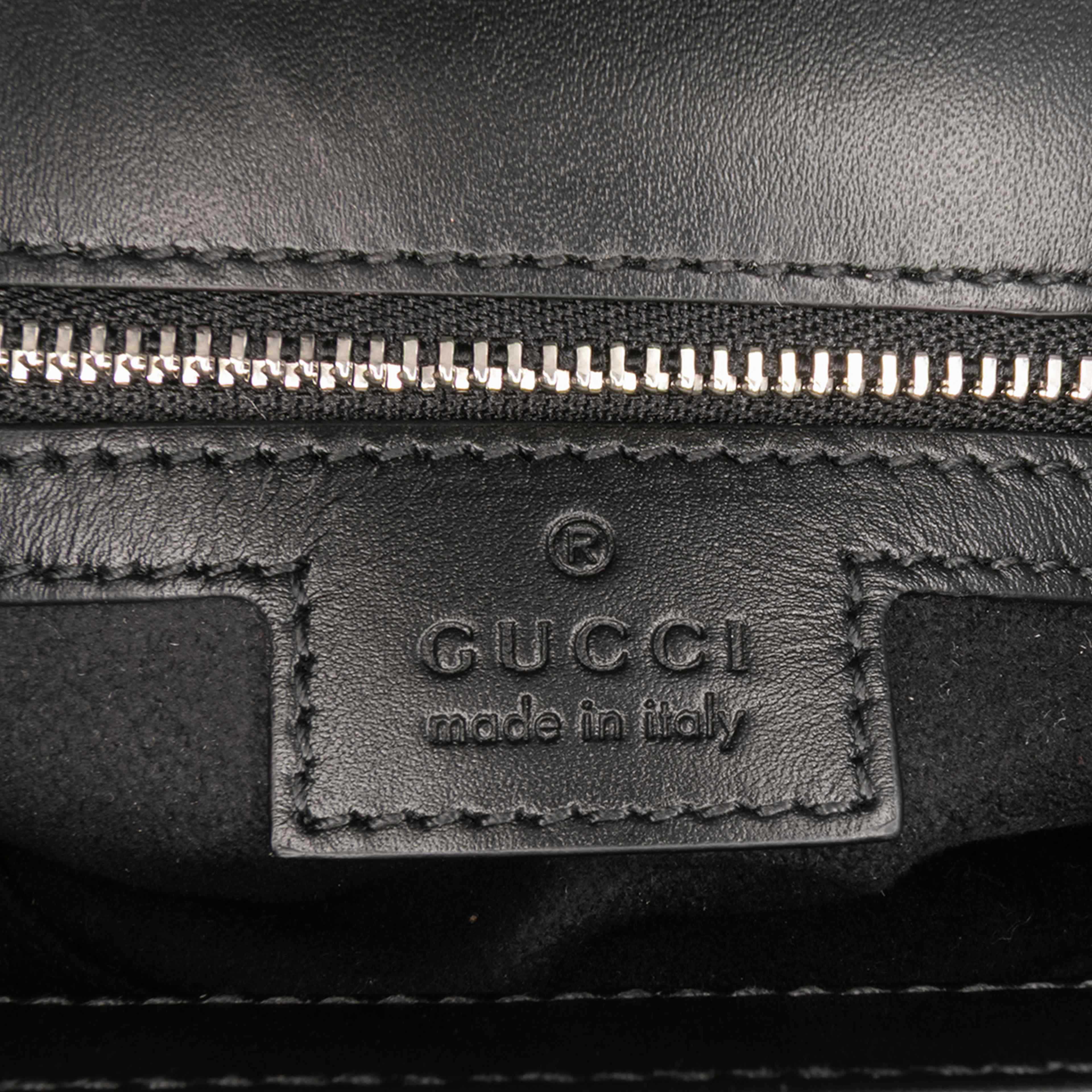 Gucci Mini Leather Petite Gg Satchel, från Luxclusif, i färgen black. Klicka för att öppna bilden i stort format