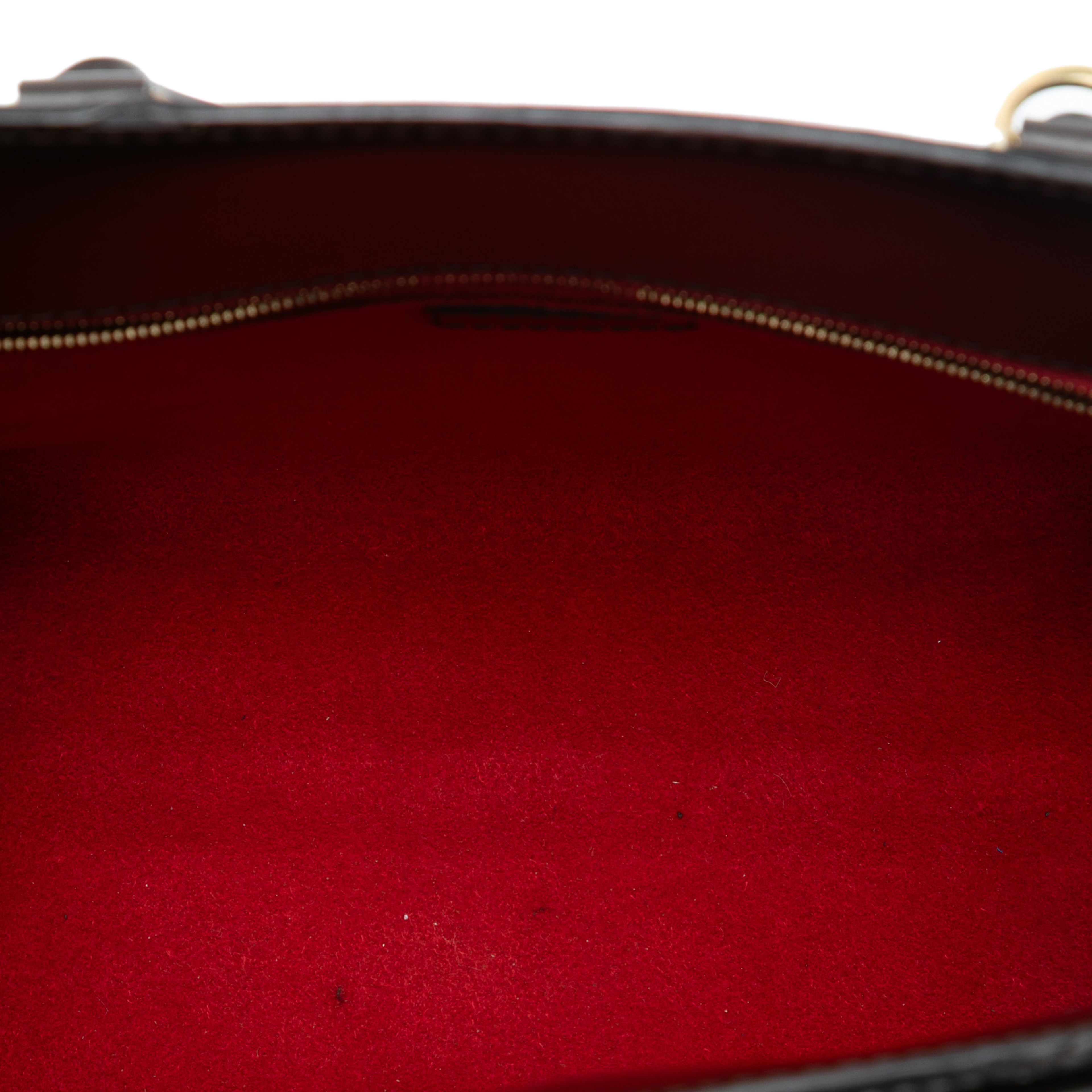 Louis Vuitton Damier Ebene Rivoli Mm, från Luxclusif, i färgen brown. Klicka för att öppna bilden i stort format