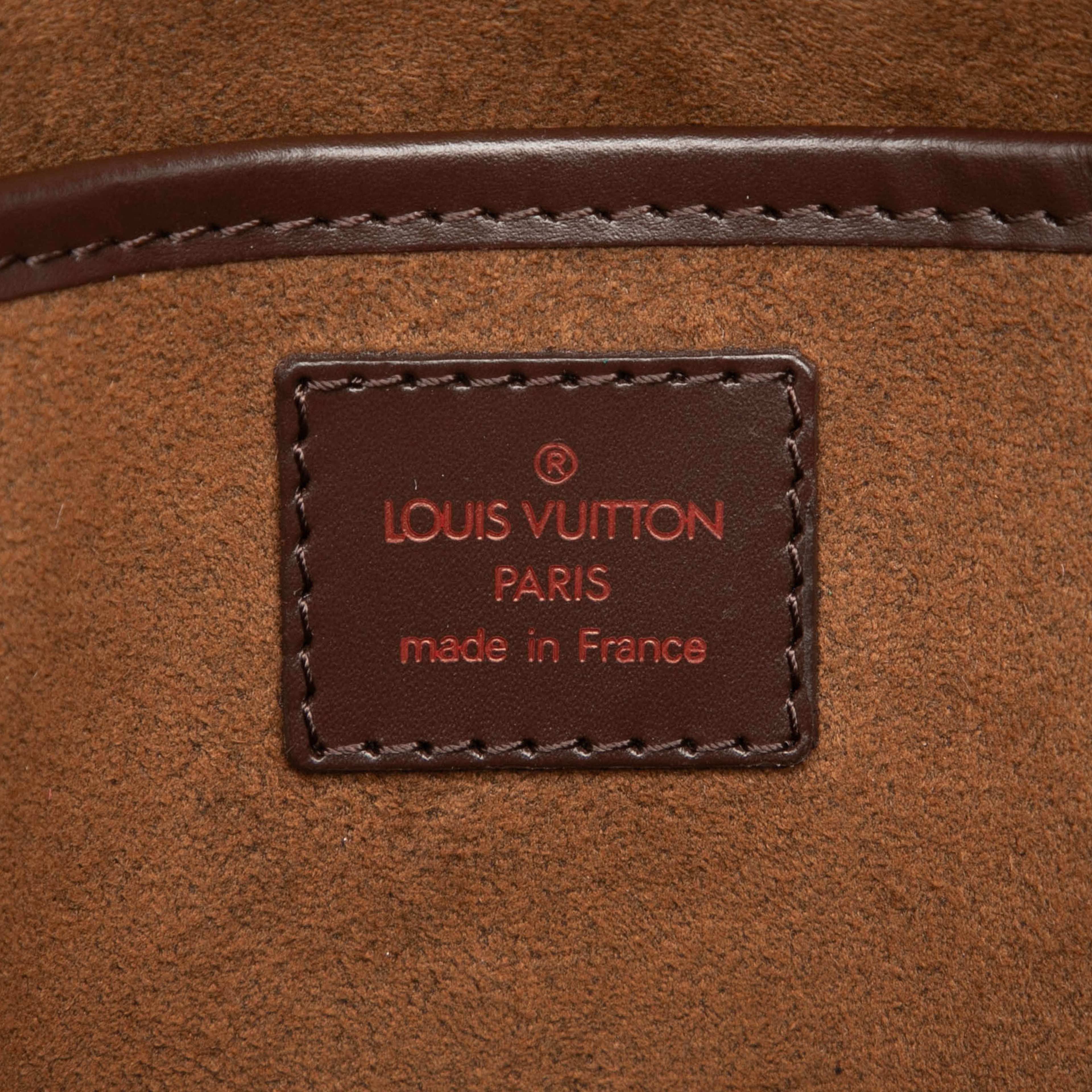Louis Vuitton Damier Ebene Saint Louis Pochette, från Luxclusif, i färgen brown. Klicka för att öppna bilden i stort format