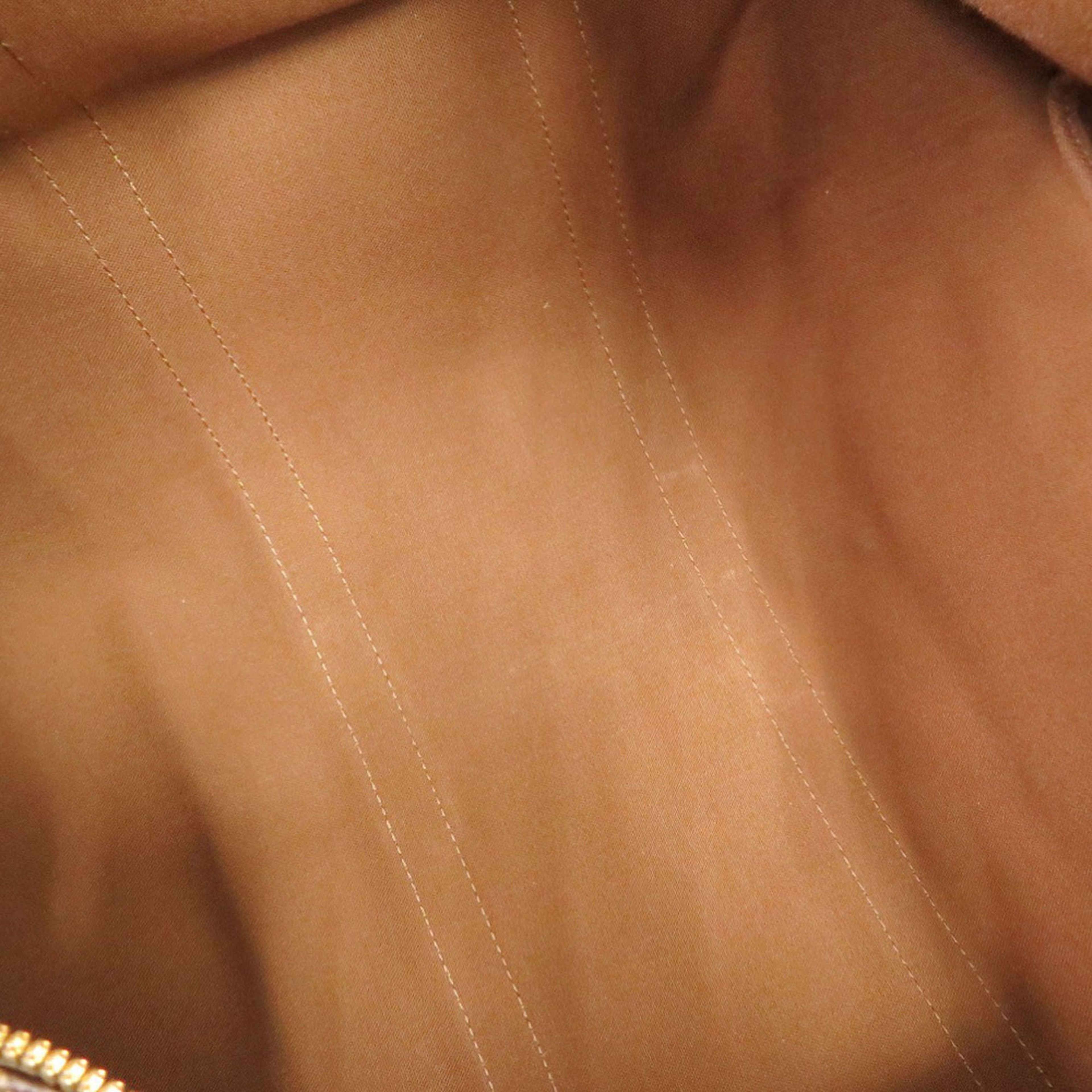 Louis Vuitton Monogram Keepall Bandouliere 50, från Luxclusif, i färgen brown. Klicka för att öppna bilden i stort format