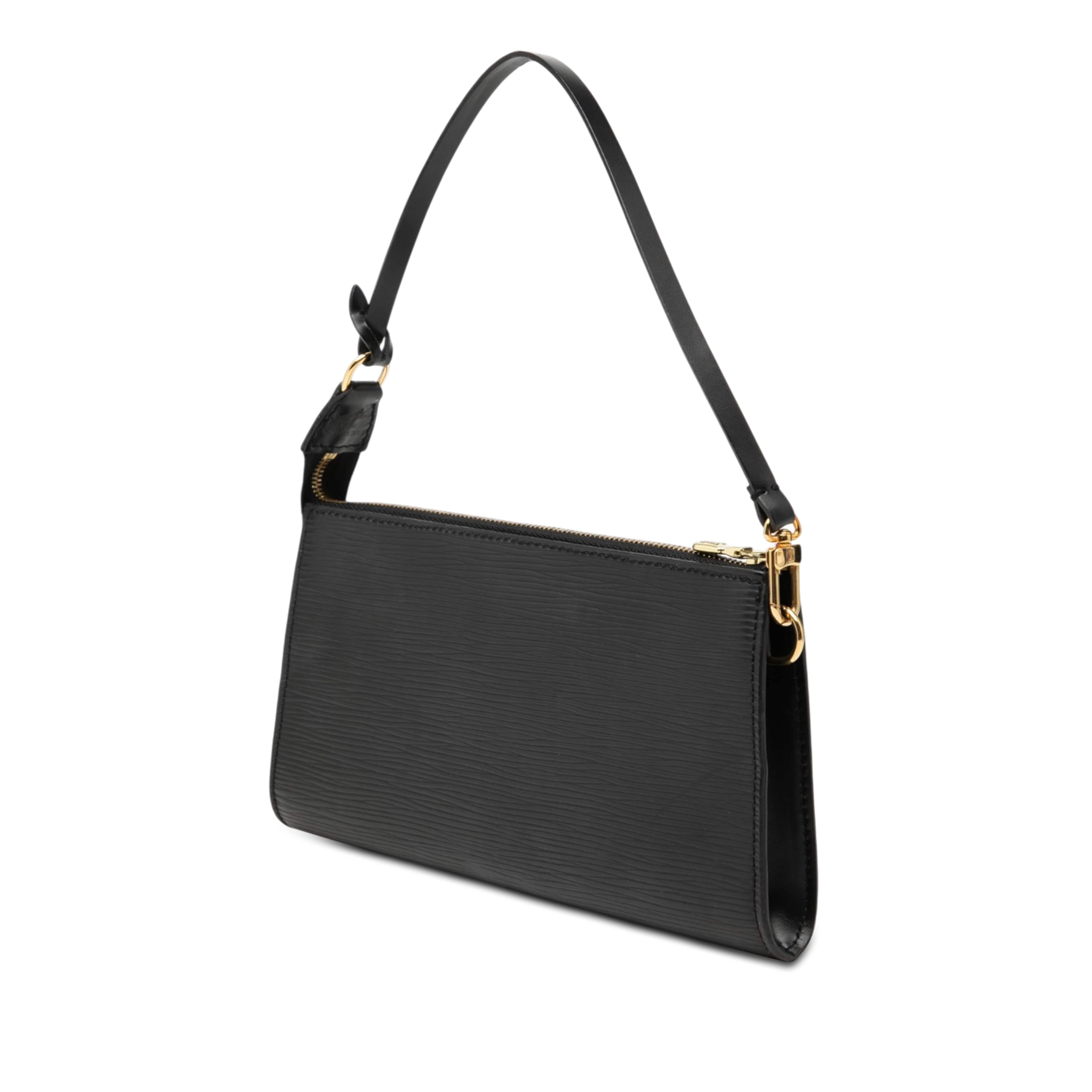Louis Vuitton Epi Pochette Accessoires, från Luxclusif, i färgen black. Klicka för att öppna bilden i stort format