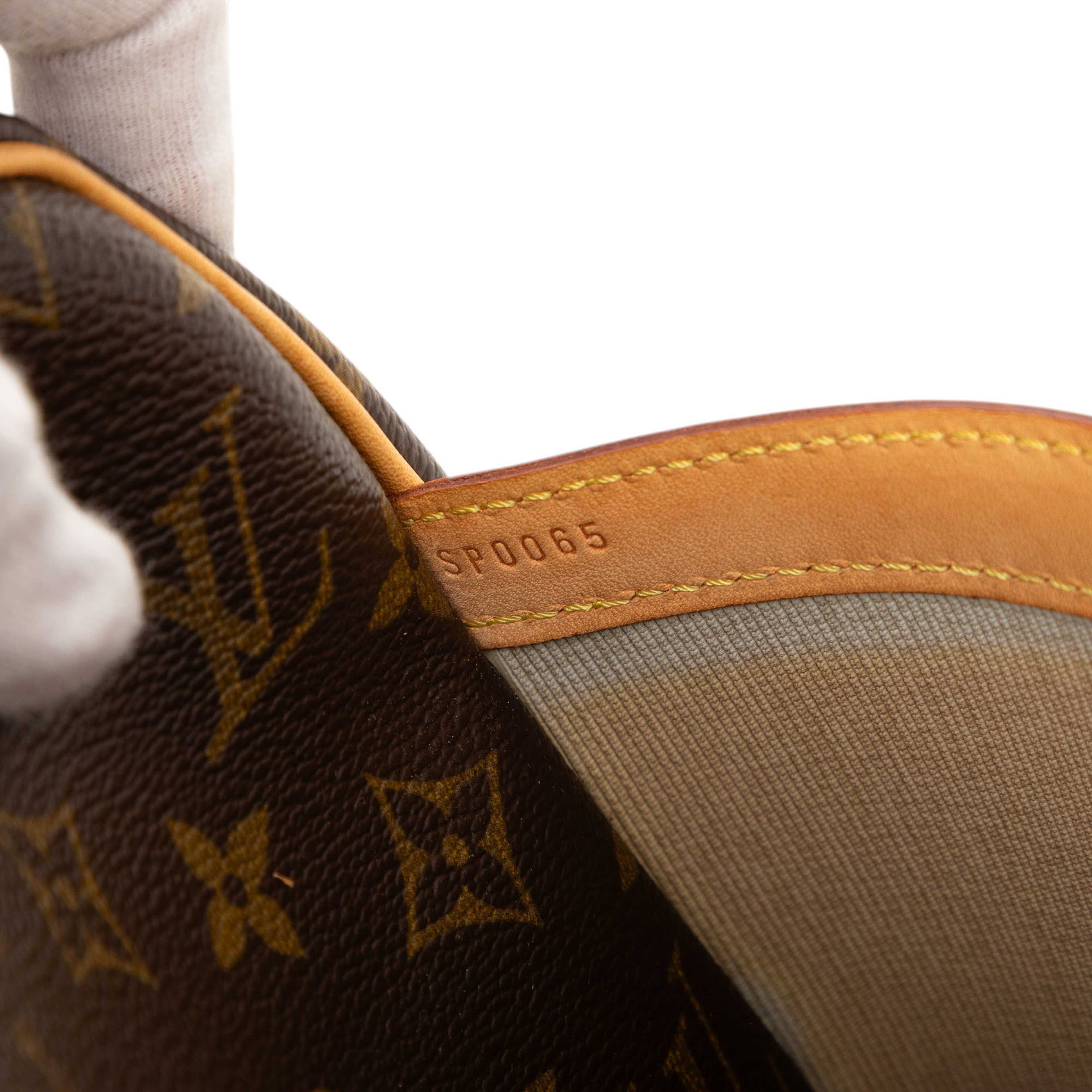 Louis Vuitton Monogram Reporter Gm, från Luxclusif, i färgen brun. Klicka för att öppna bilden i stort format