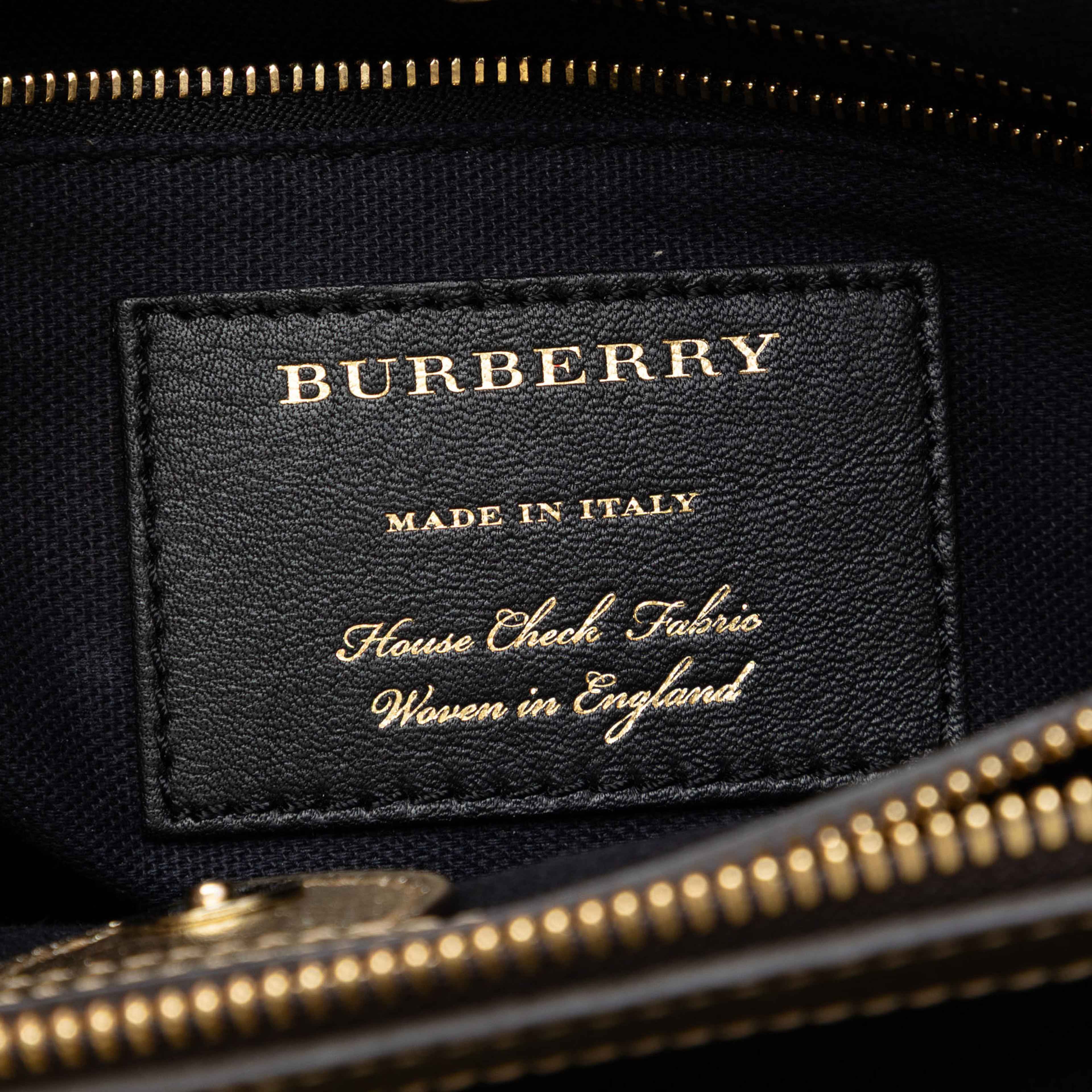 Burberry Medium Metallic Leather And House Check Banner Satchel, från Luxclusif, i färgen gold. Klicka för att öppna bilden i stort format