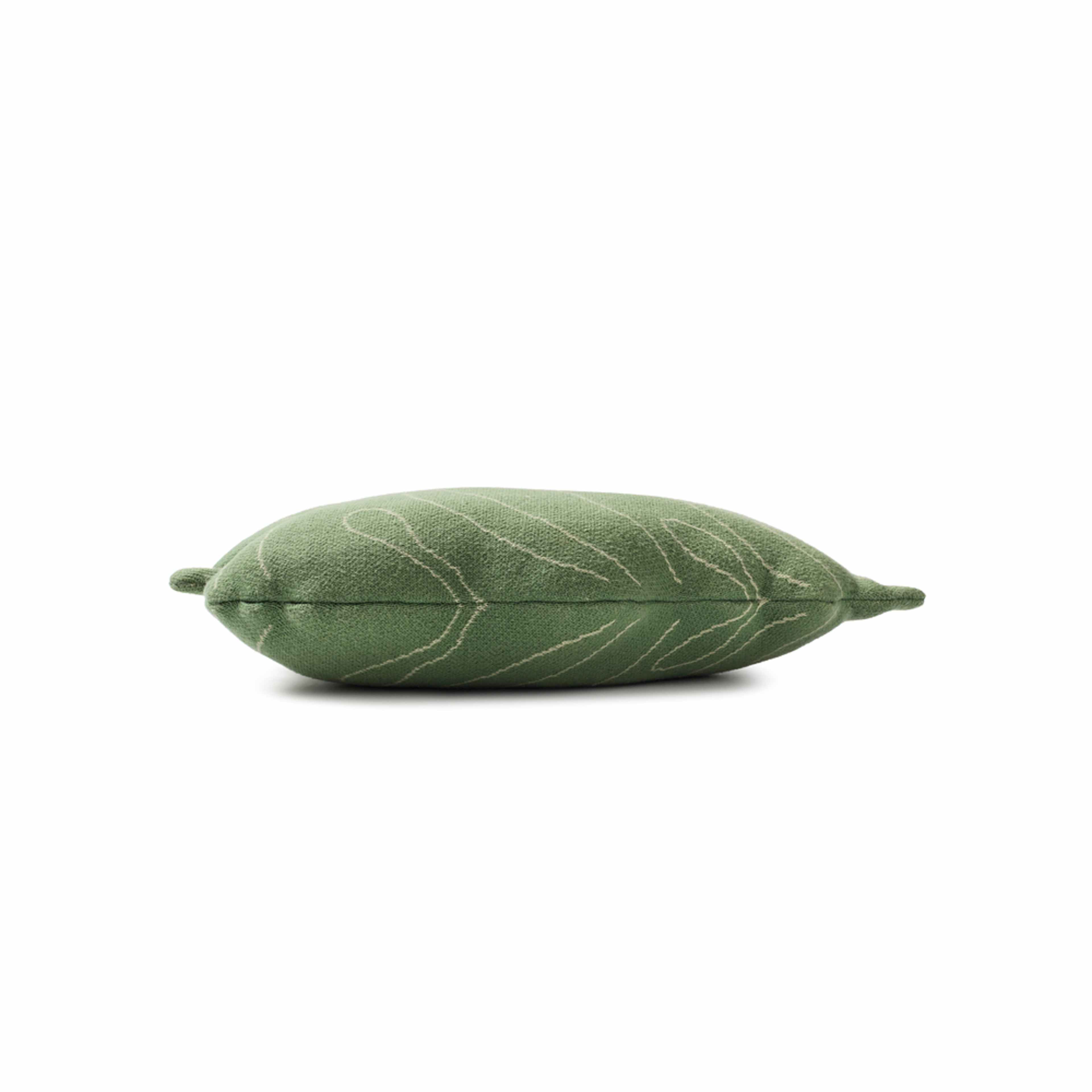 Stickad Kudde Baby Leaf