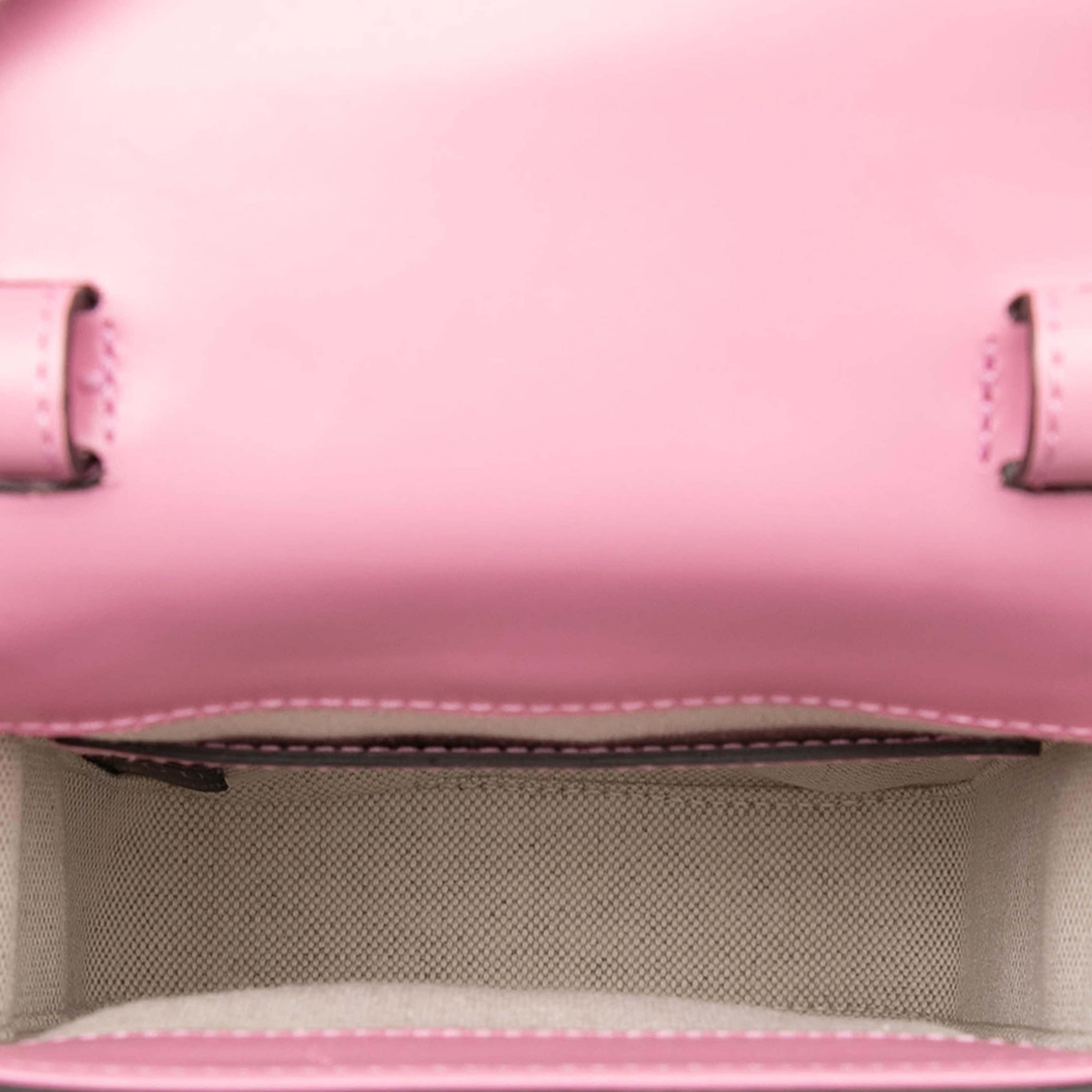 Gucci Mini Calfskin Bamboo Top Handle Bag, från Luxclusif, i färgen pink. Klicka för att öppna bilden i stort format
