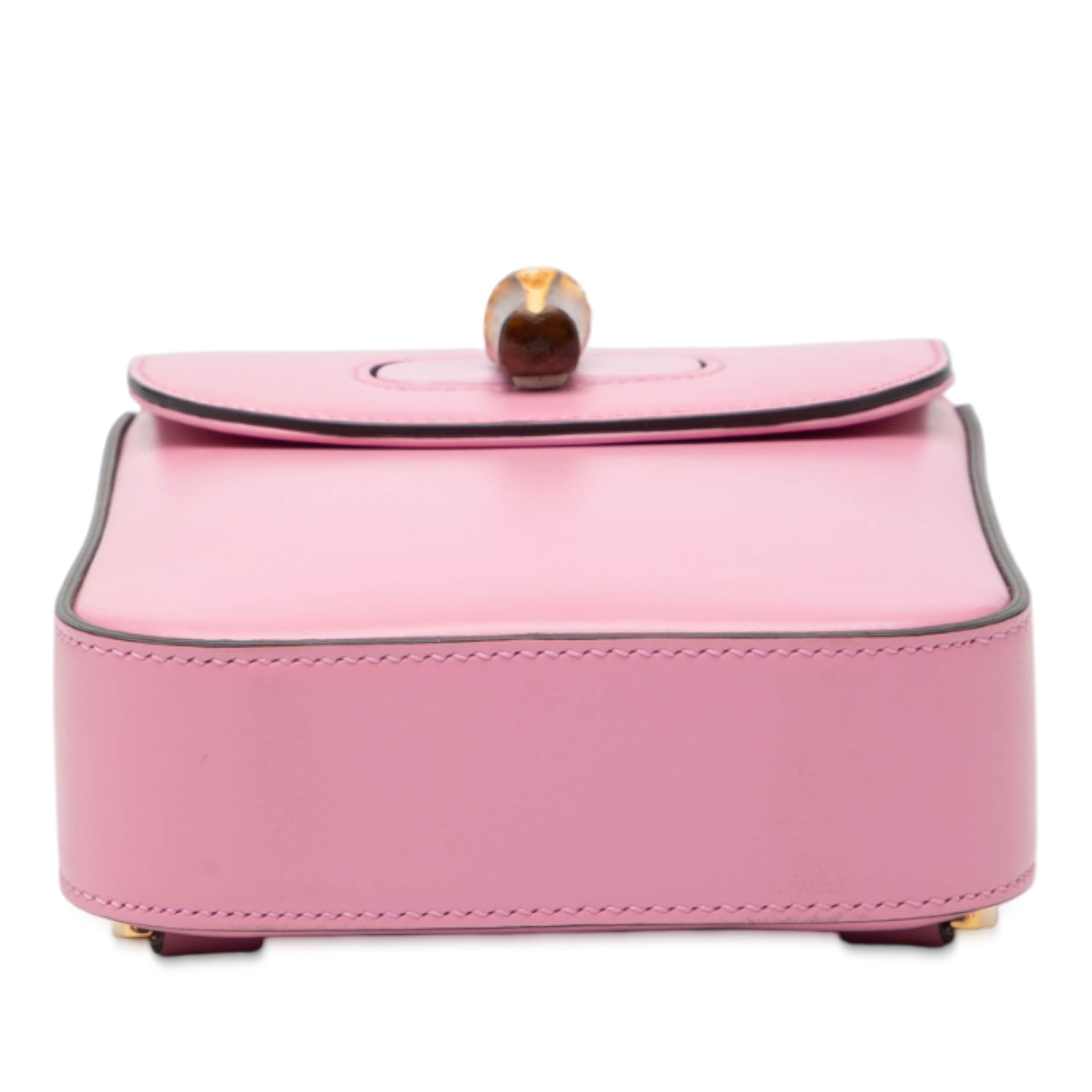 Gucci Mini Calfskin Bamboo Top Handle Bag, från Luxclusif, i färgen pink. Klicka för att öppna bilden i stort format