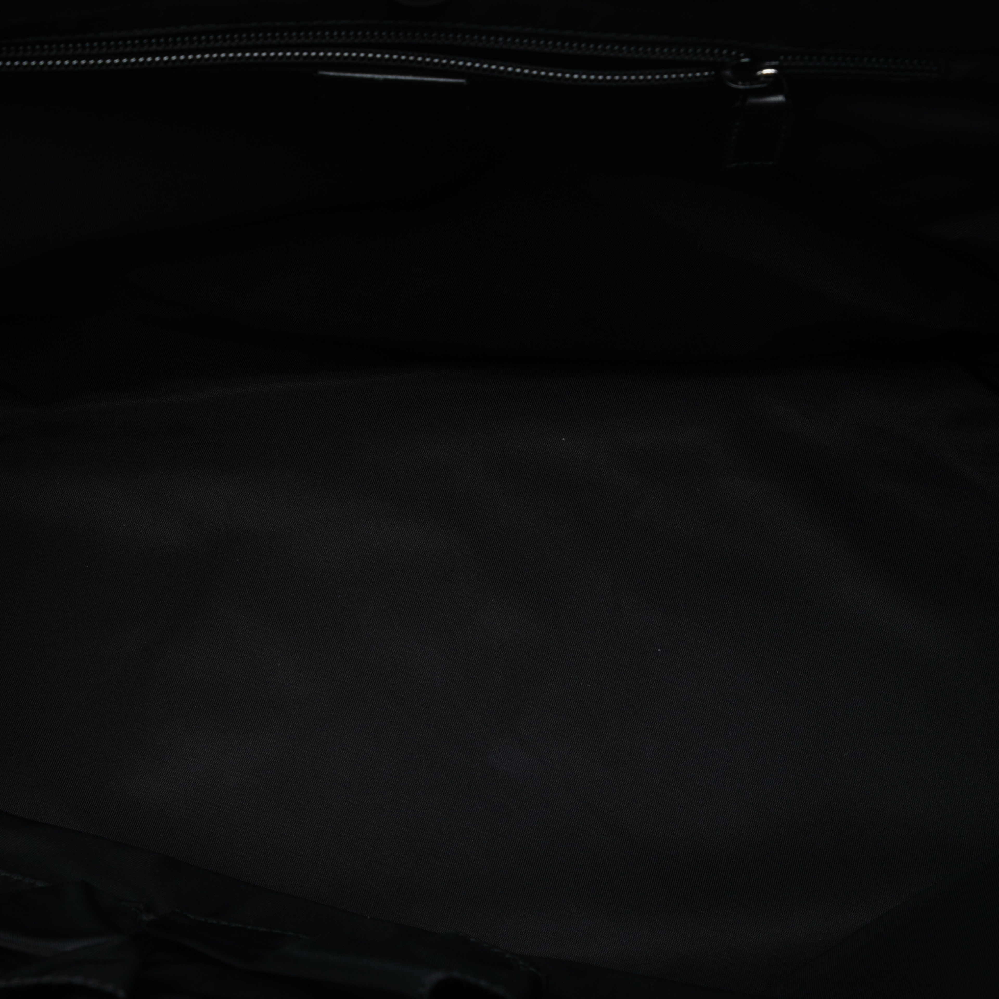 Gucci Nylon Web Business Bag, från Luxclusif, i färgen black. Klicka för att öppna bilden i stort format