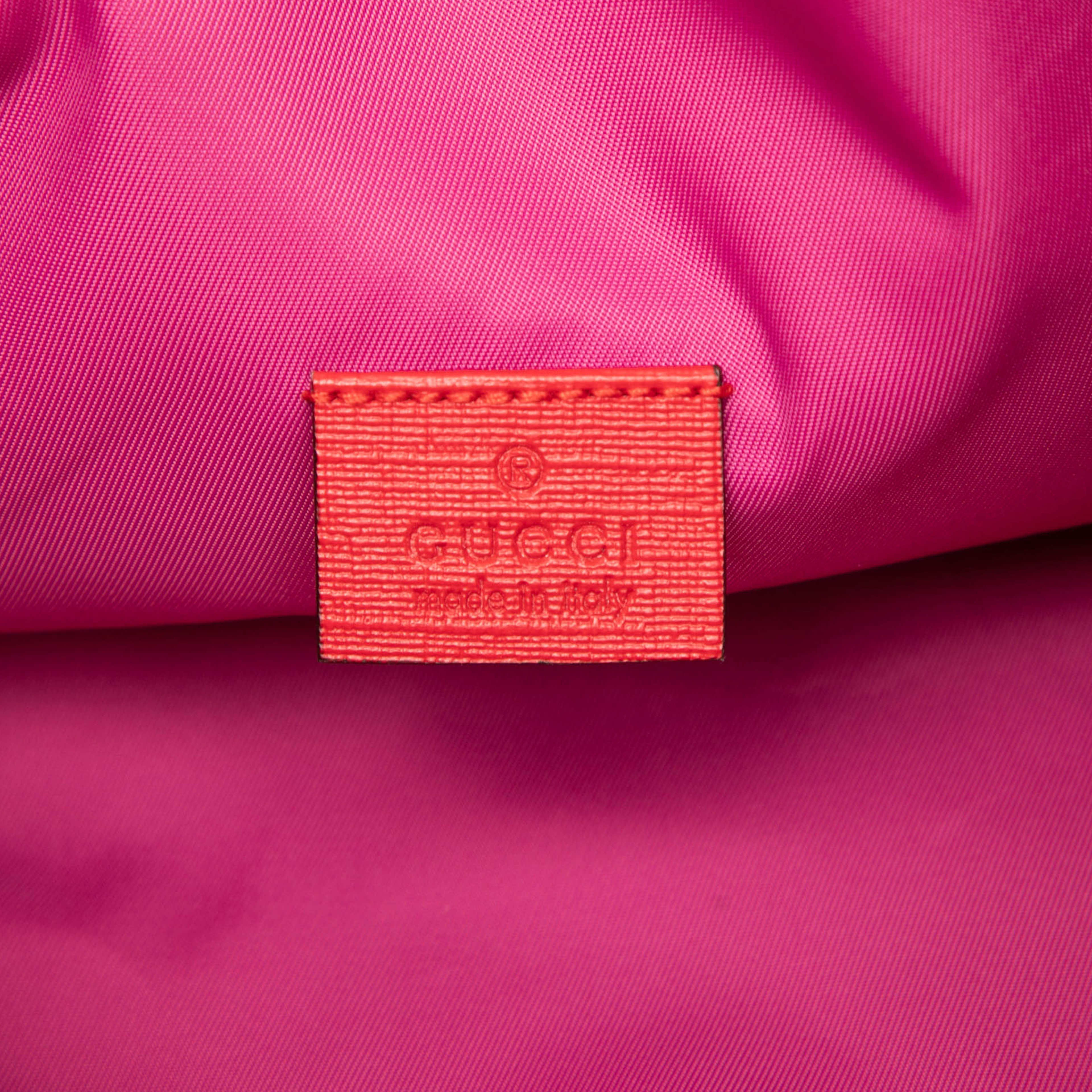 Gucci Gg Supreme Web Star Print Childrens Backpack, från Luxclusif, i färgen beige. Klicka för att öppna bilden i stort format