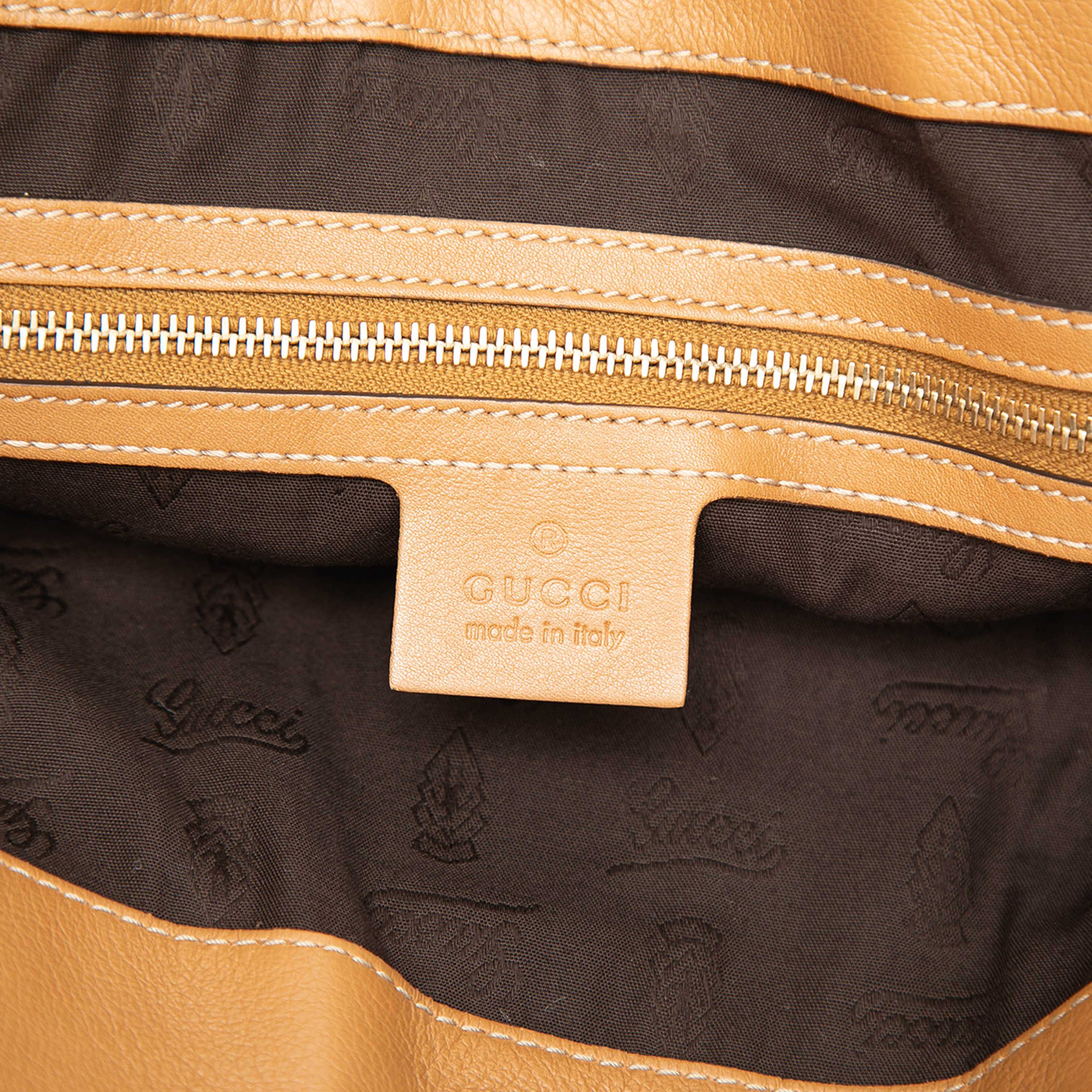 Gucci Medium Guccissima Gg Charm Tote, från Luxclusif, i färgen light brown. Klicka för att öppna bilden i stort format