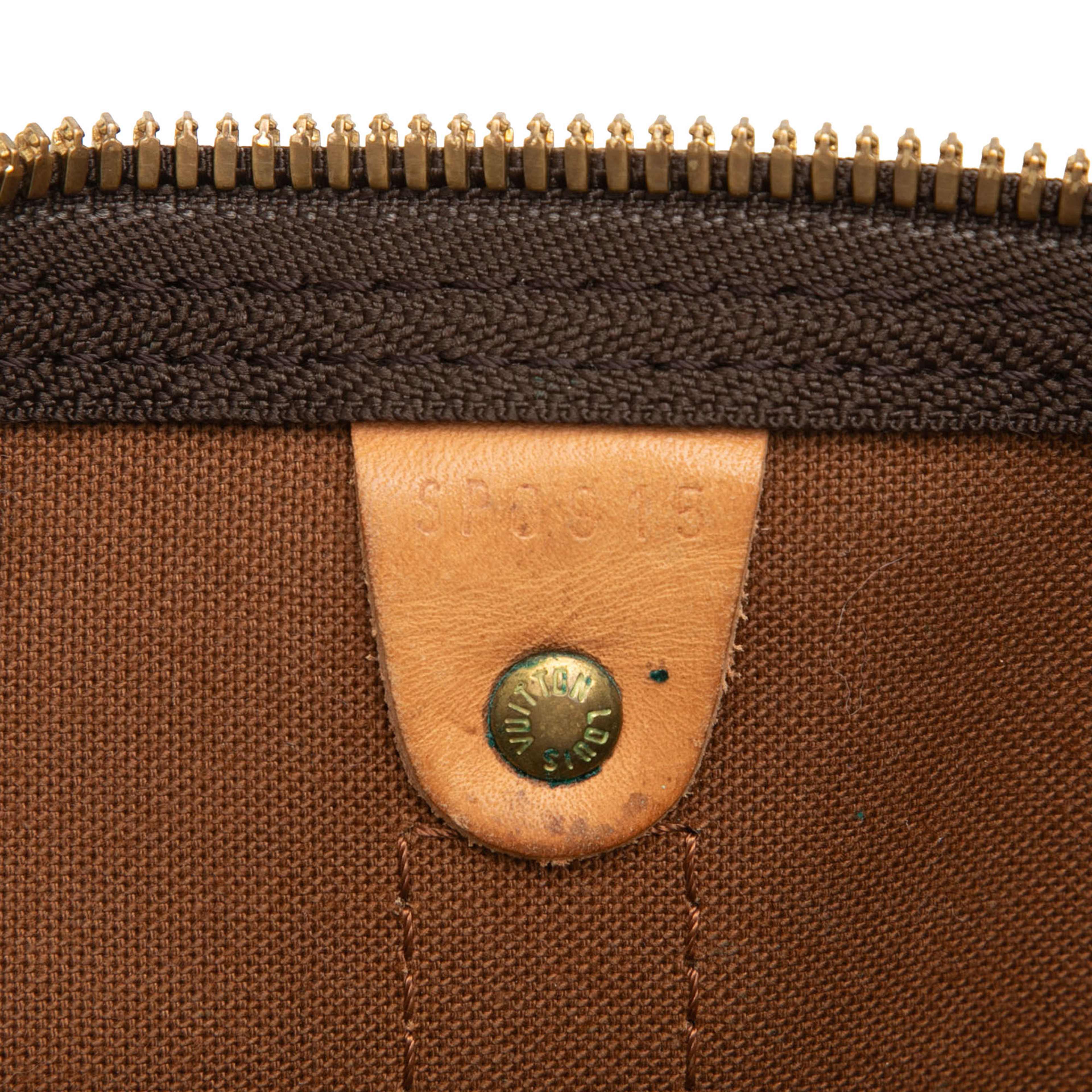 Louis Vuitton Monogram Keepall 50, från Luxclusif, i färgen brun. Klicka för att öppna bilden i stort format