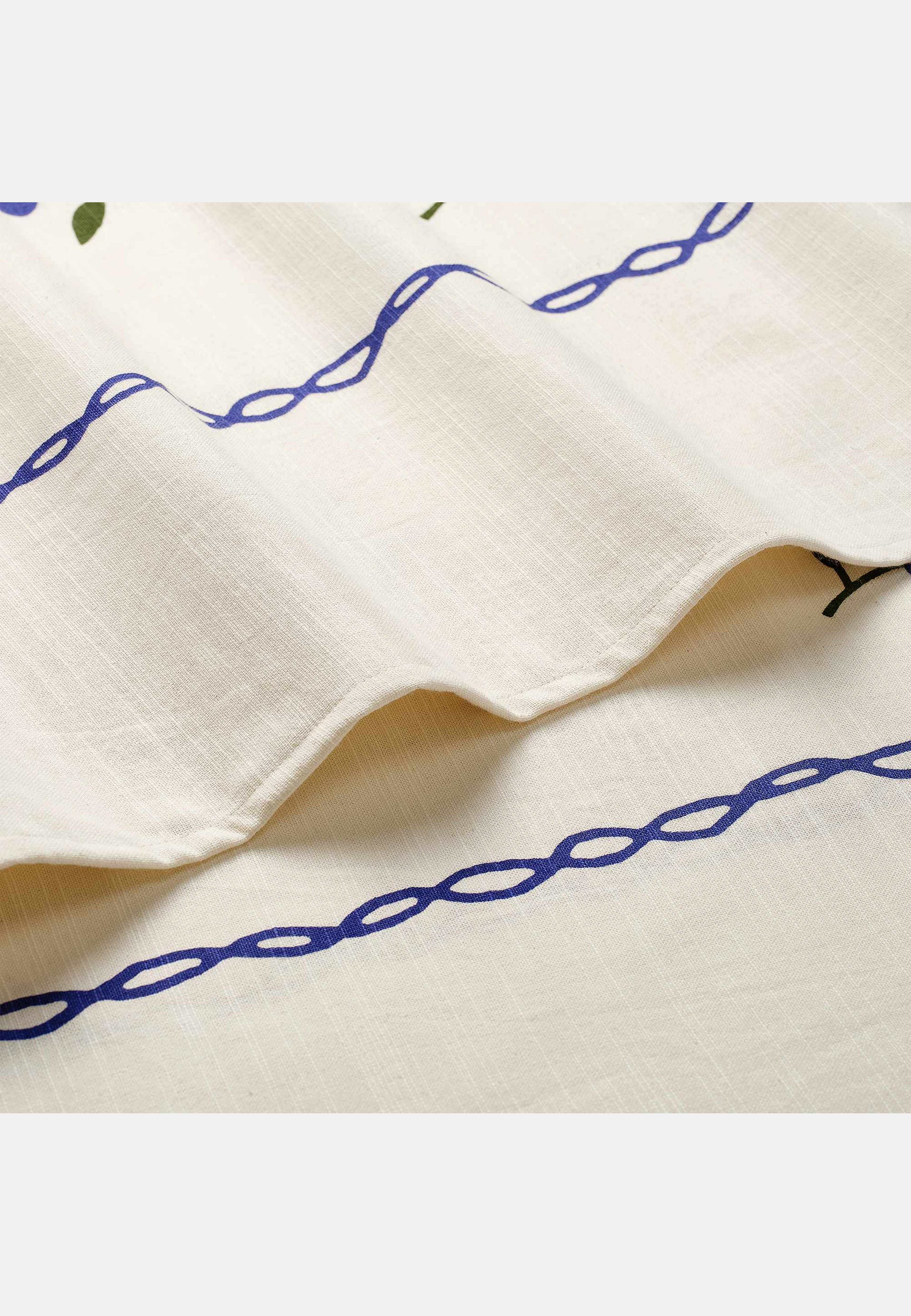 Madelen Möllard Pansy Bordsduk, från Pick A Poppy, i färgen blue. Klicka för att öppna bilden i stort format