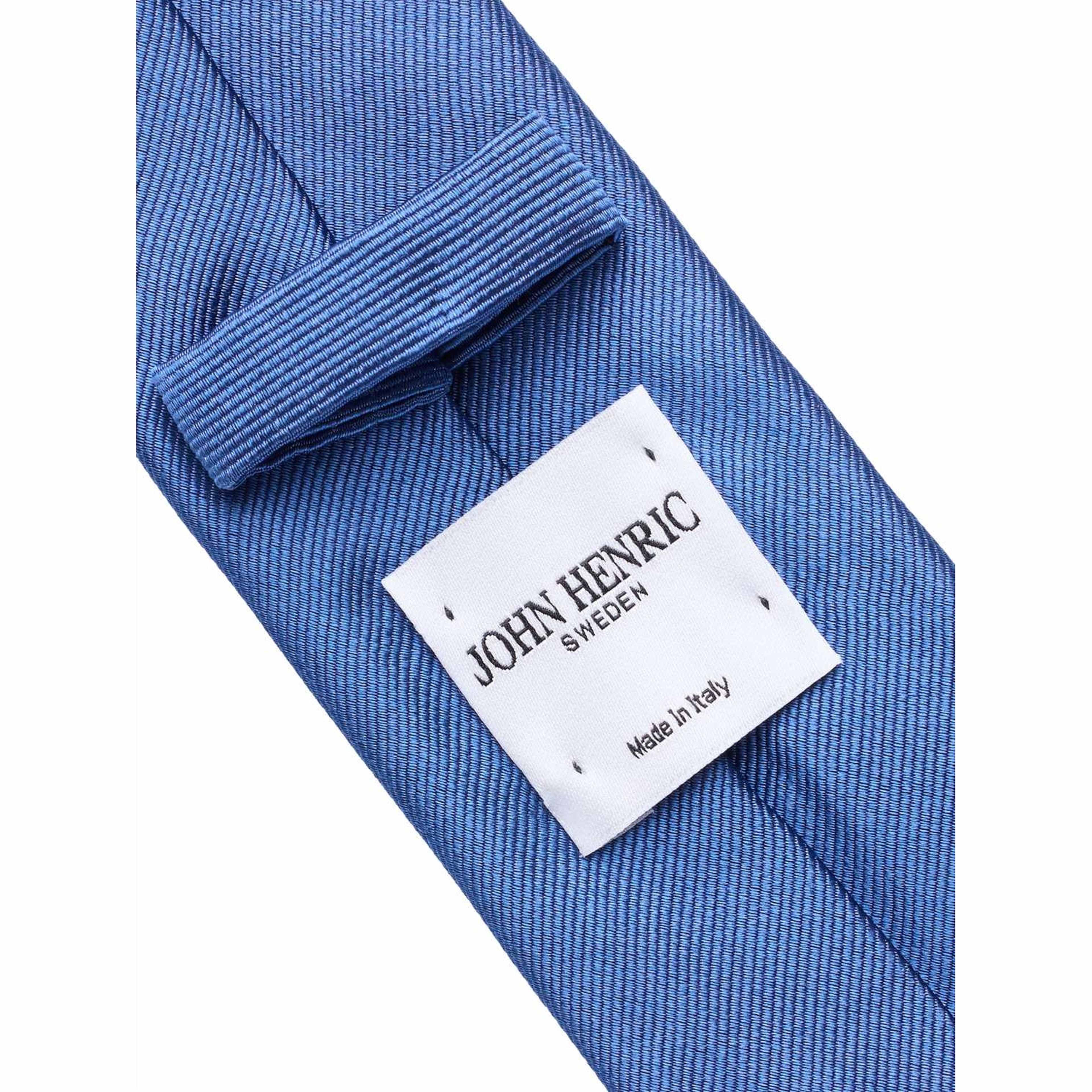 Tie Plain
