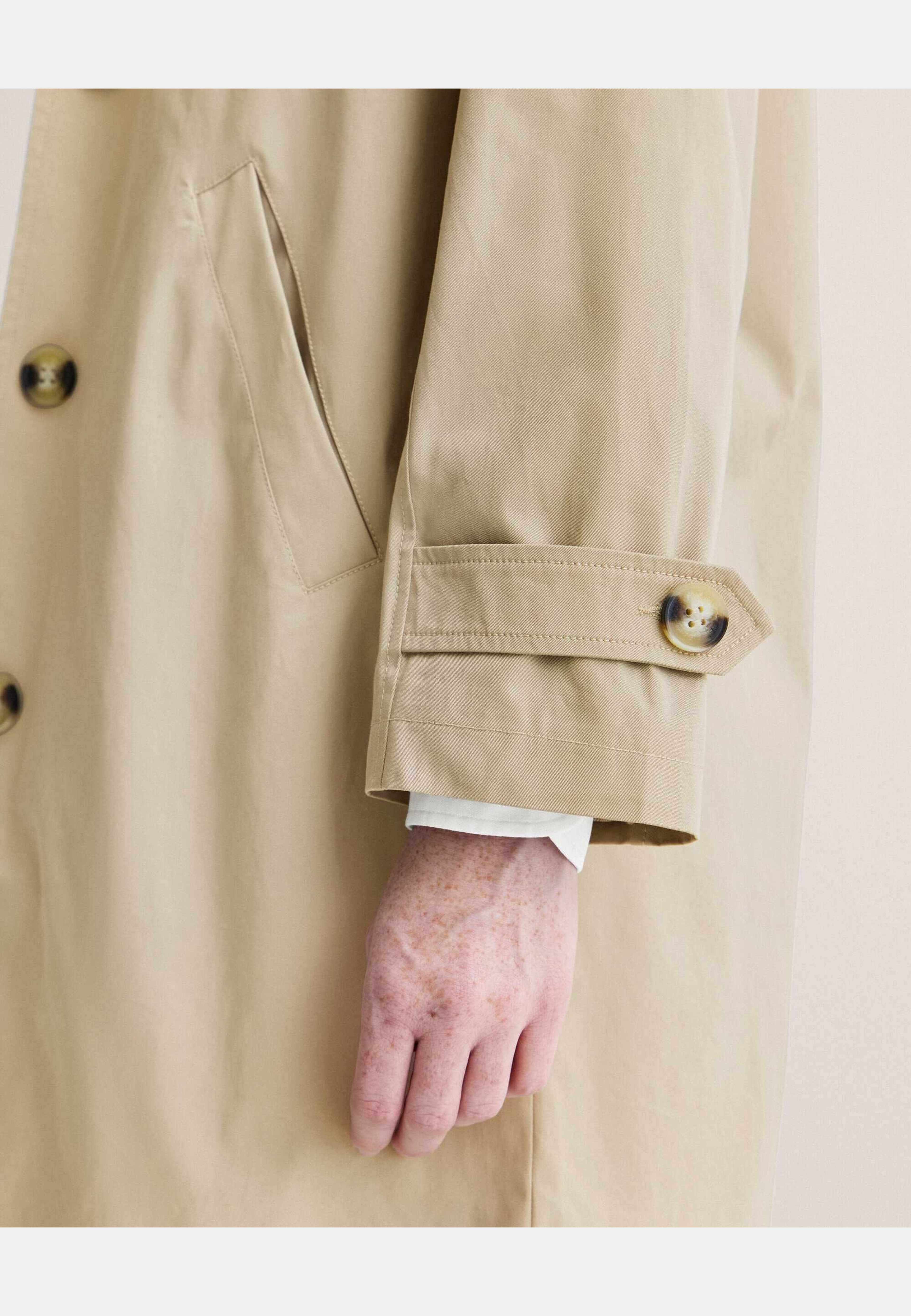 Beate Carcoat, från Newhouse, i färgen american khaki. Klicka för att öppna bilden i stort format