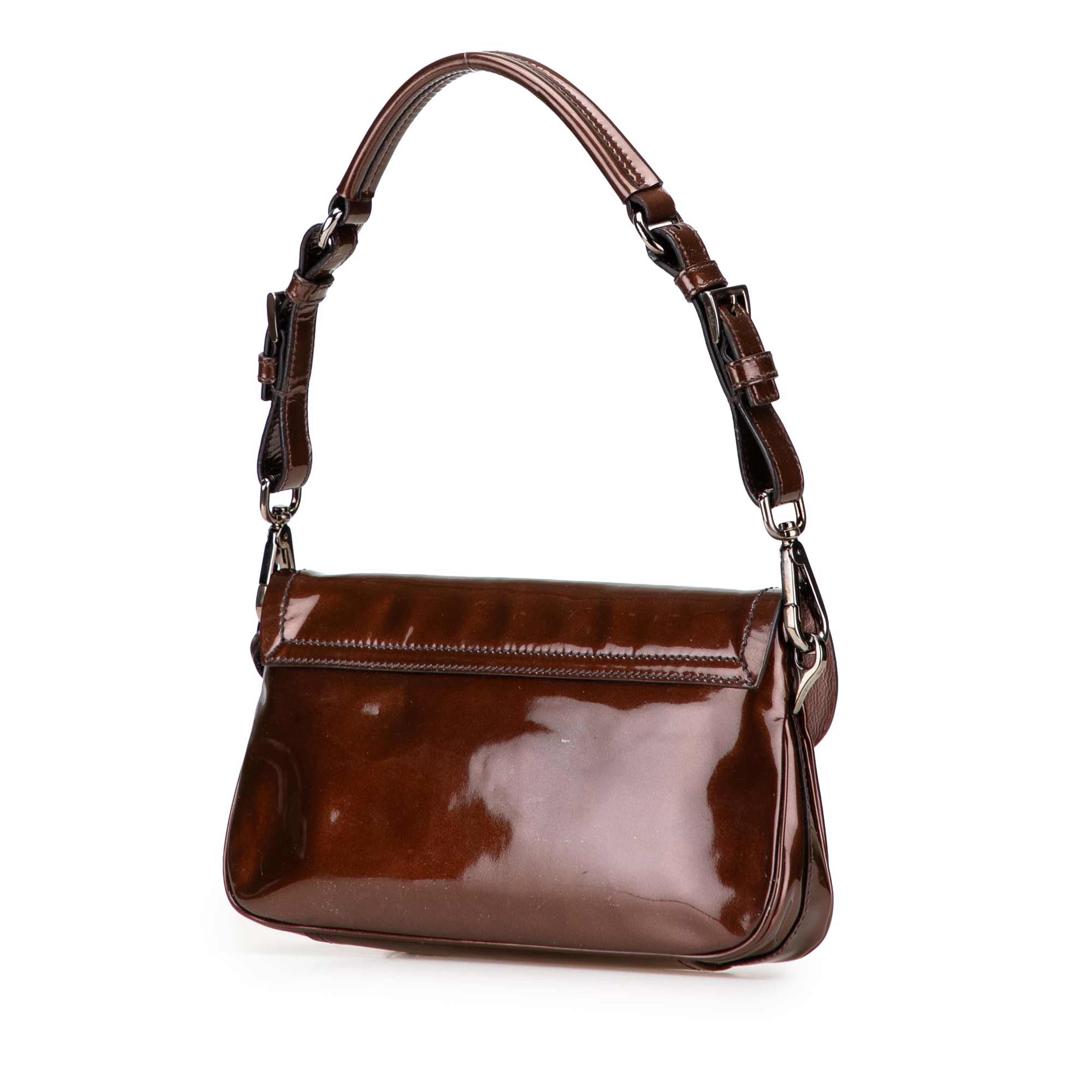 Prada Patent Tassel Shoulder Bag, från Luxclusif, i färgen brown.