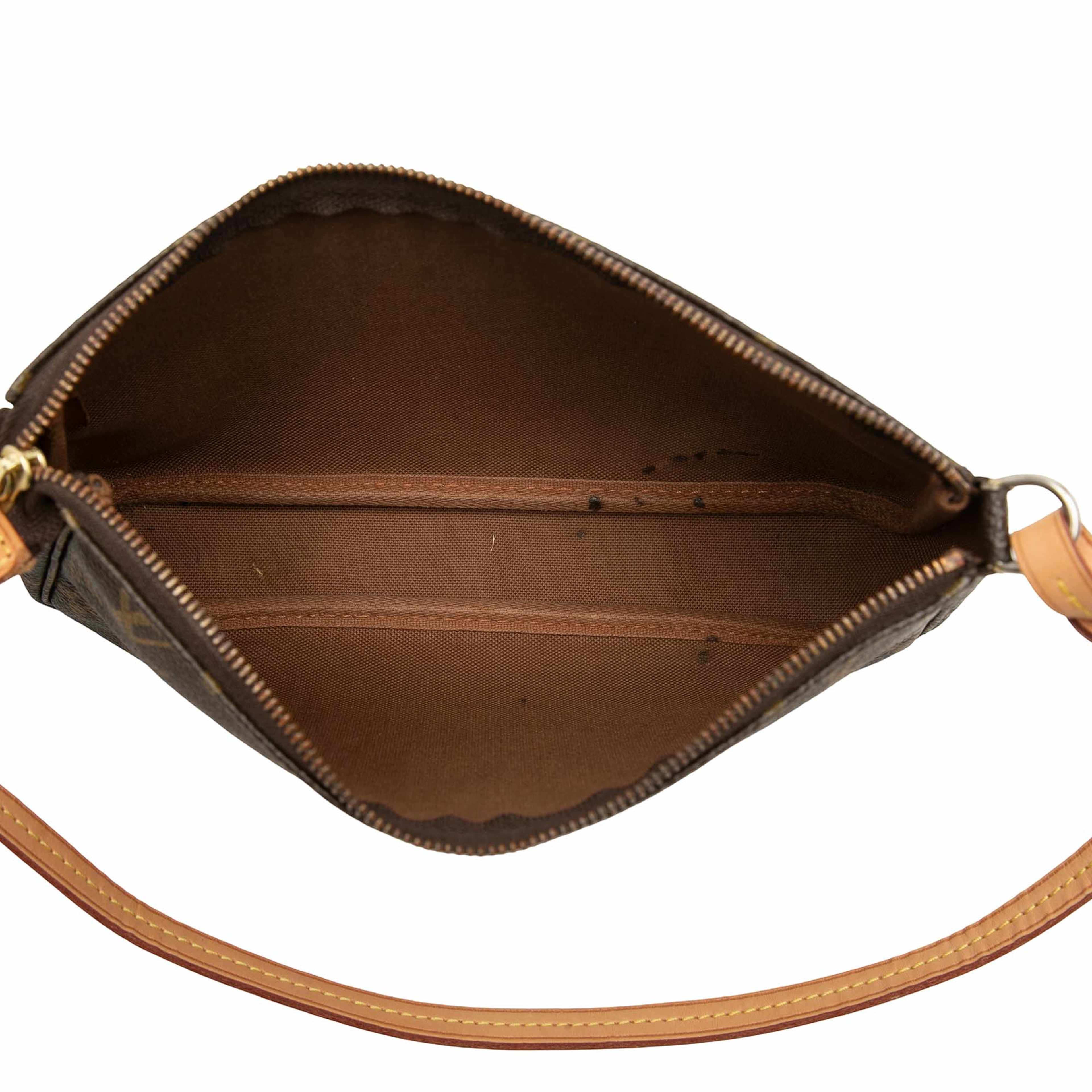 Louis Vuitton Monogram Pochette Accessoires, från Luxclusif, i färgen brun. Klicka för att öppna bilden i stort format
