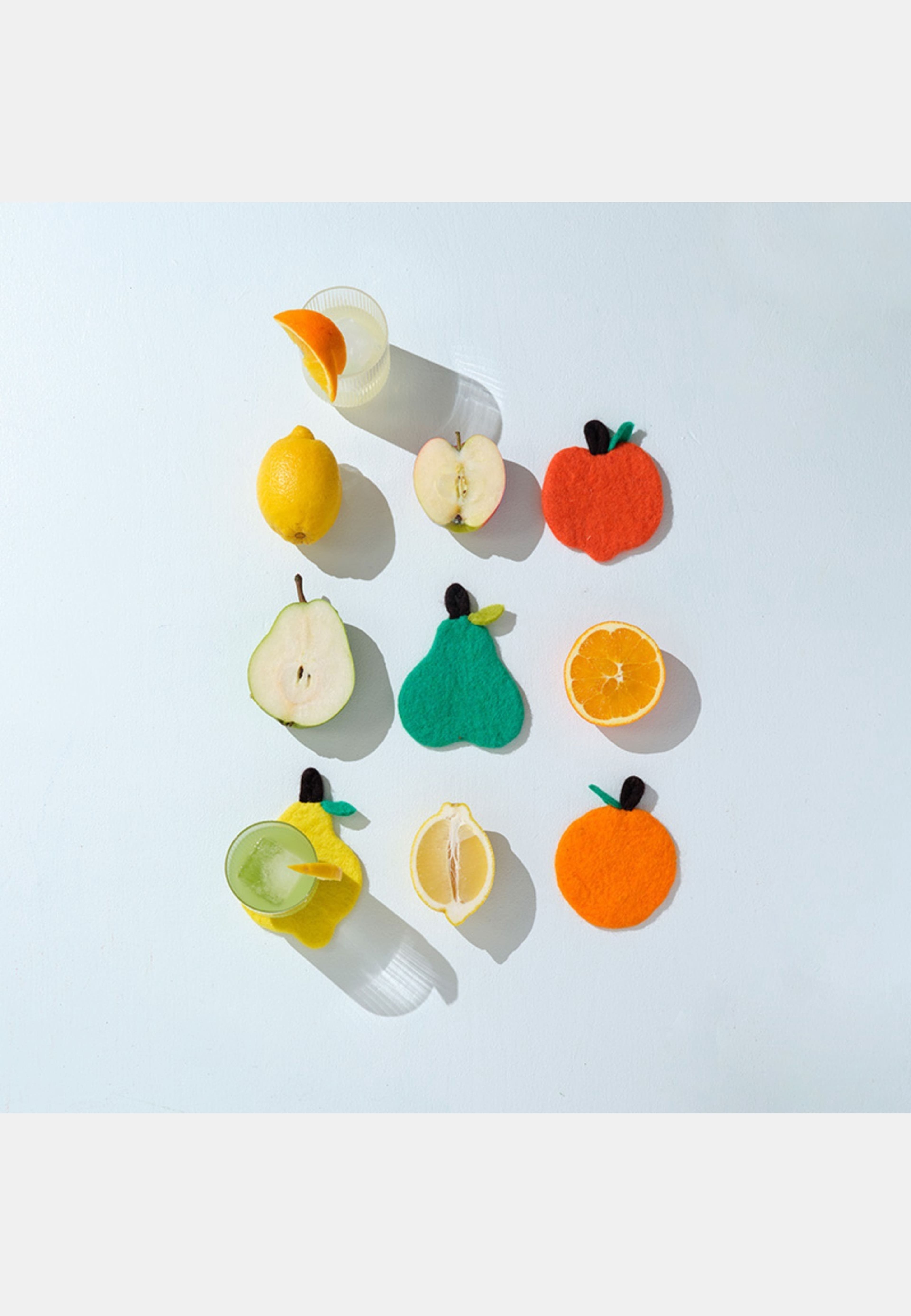 Glasunderlägg Frukter 4-pack, från Aveva Design, i färgen multi. Klicka för att öppna bilden i stort format