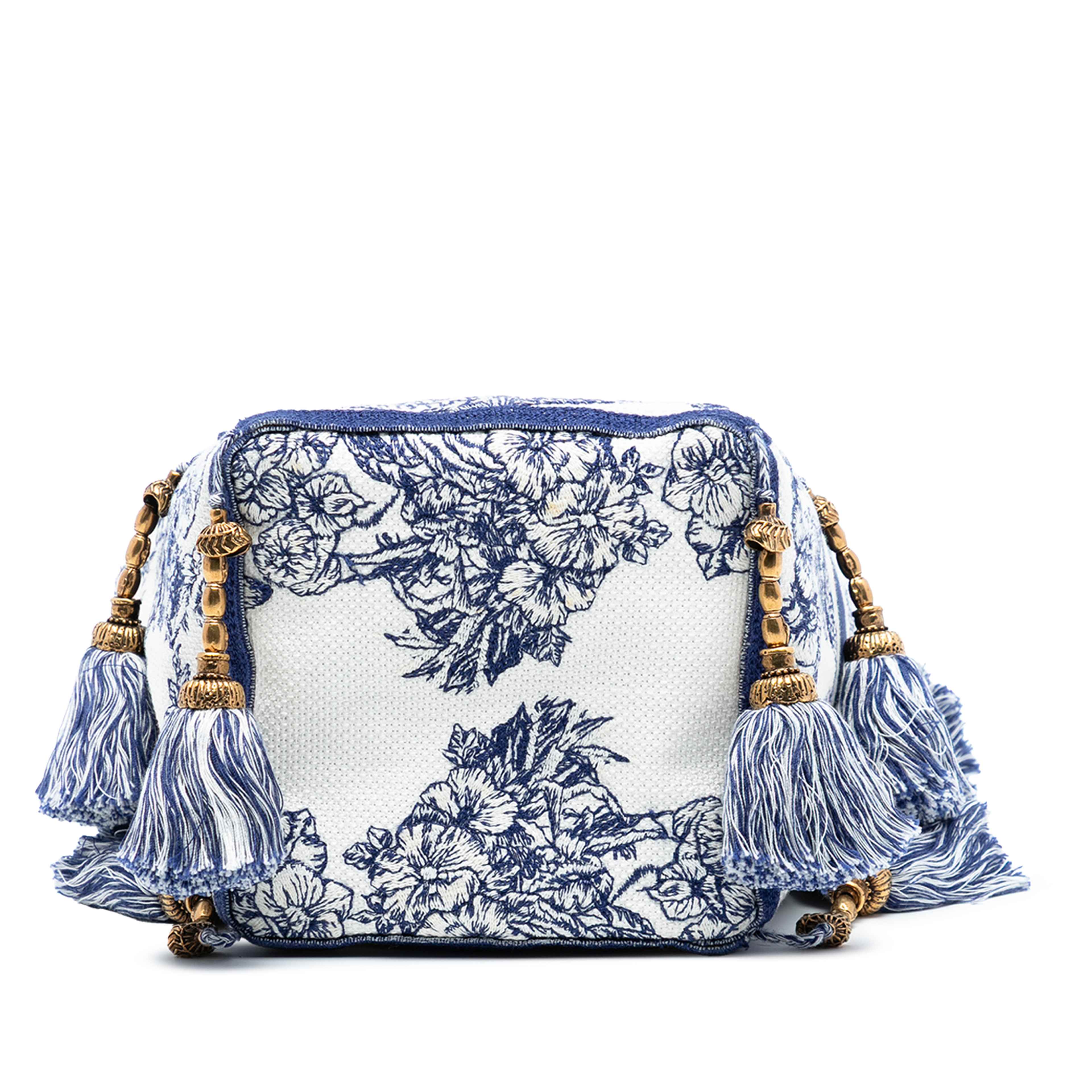 Dior Canvas Embroidered Reve D Infini D Bubble Bucket Bag, från Luxclusif, i färgen blue. Klicka för att öppna bilden i stort format