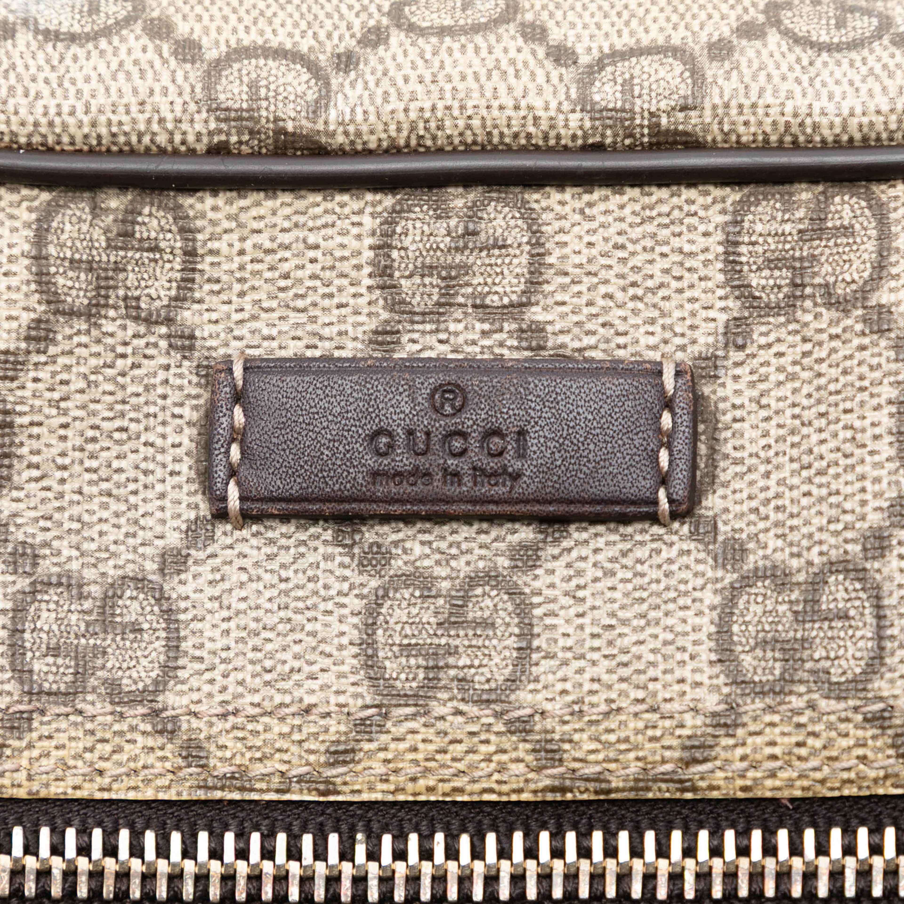 Gucci Gg Supreme Crossbody, från Luxclusif, i färgen beige. Klicka för att öppna bilden i stort format