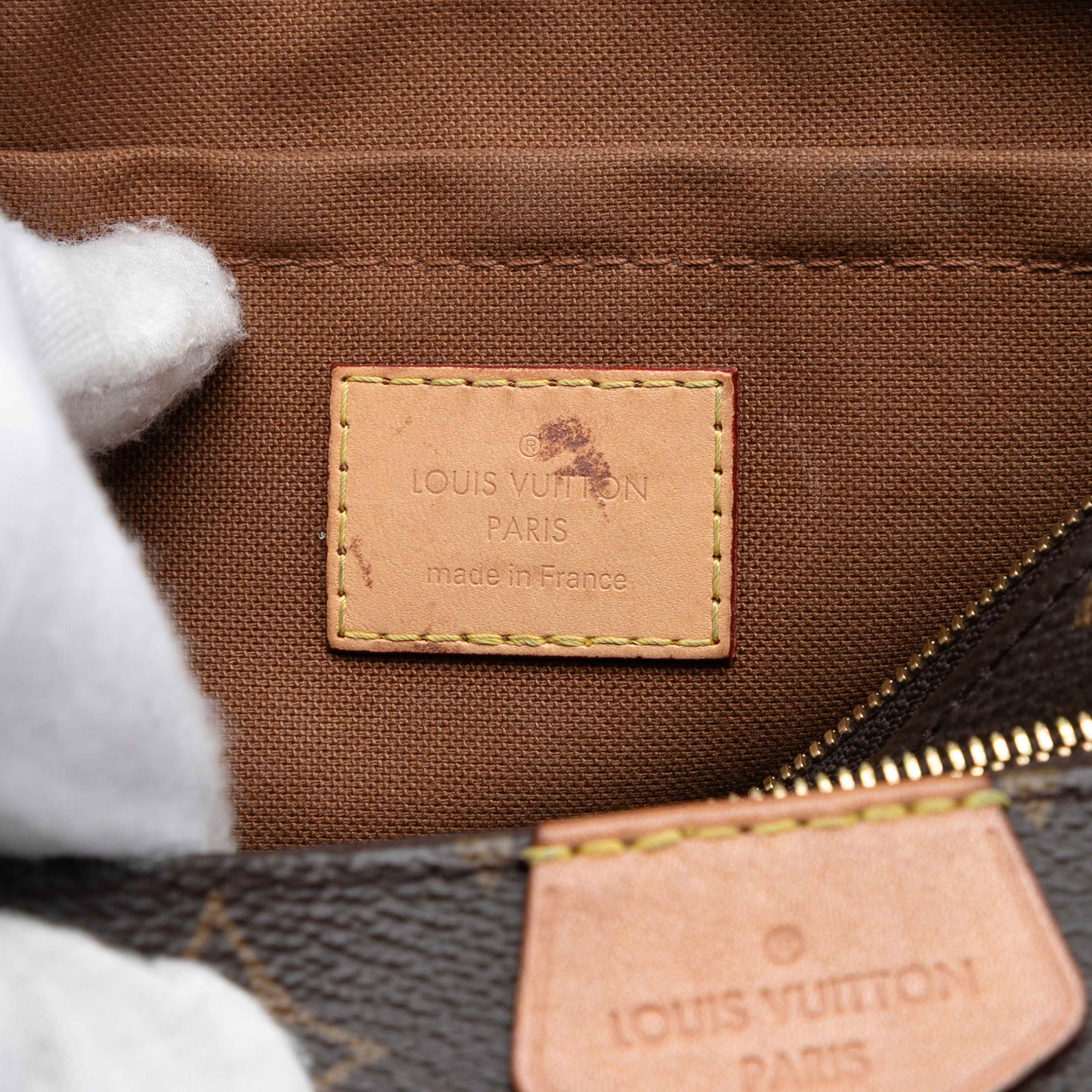 Louis Vuitton Monogram Multi Pochette Accessoires, från Luxclusif, i färgen brown. Klicka för att öppna bilden i stort format