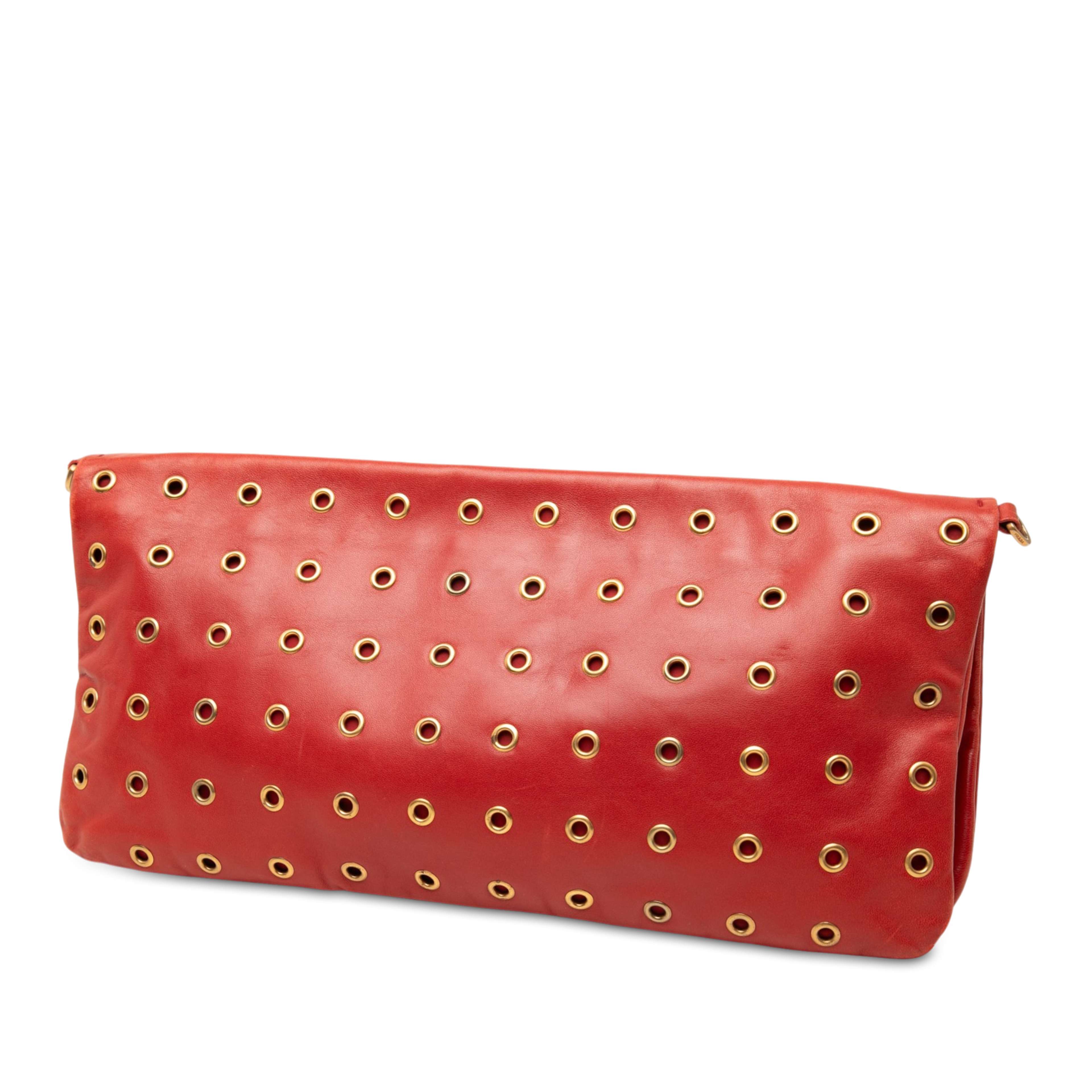 Prada Nappa Grommet Shoulder Bag, från Luxclusif, i färgen röd. Klicka för att öppna bilden i stort format