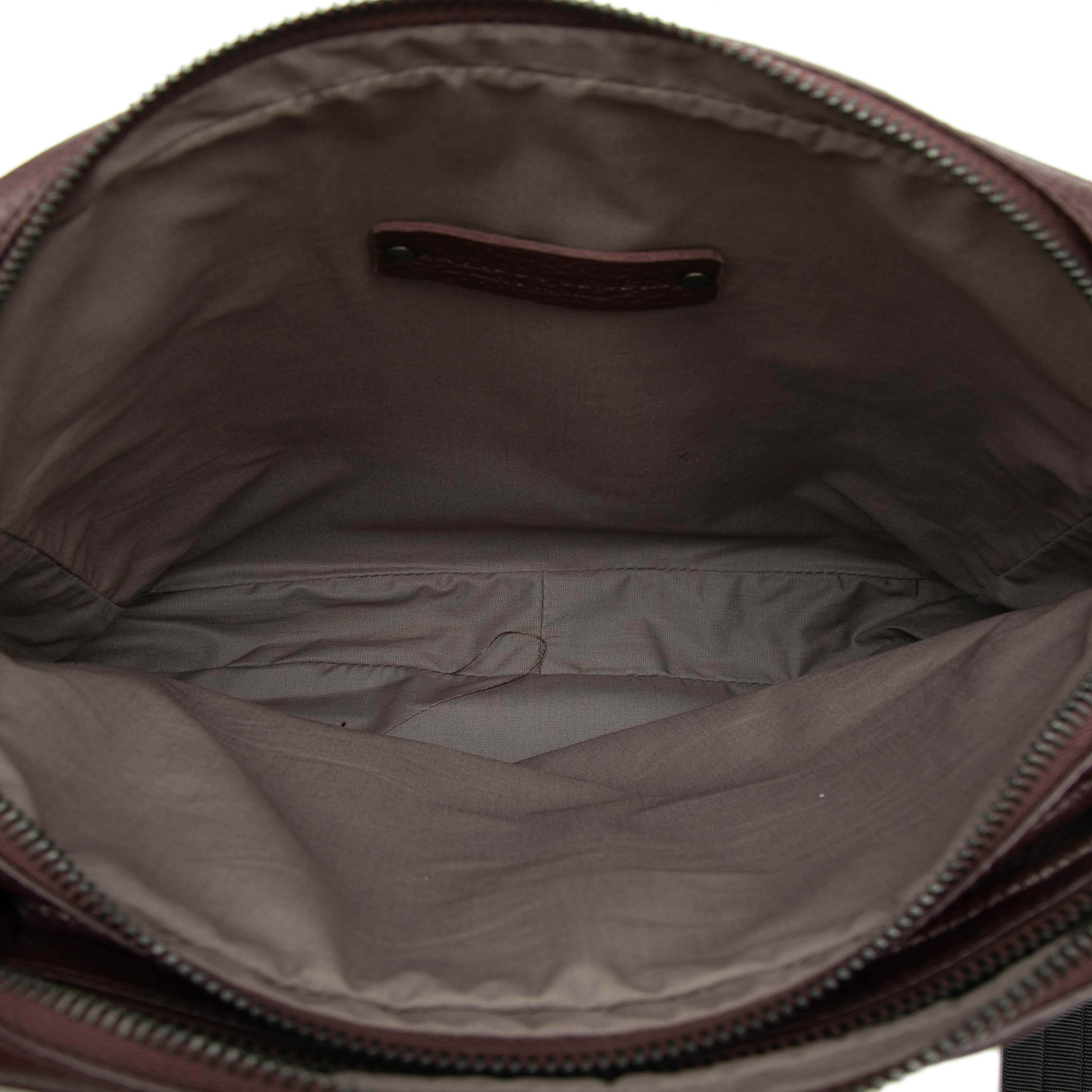 Bottega Veneta Intrecciato Trimmed Nappa Messenger Bag, från Luxclusif, i färgen dark brown. Klicka för att öppna bilden i stort format