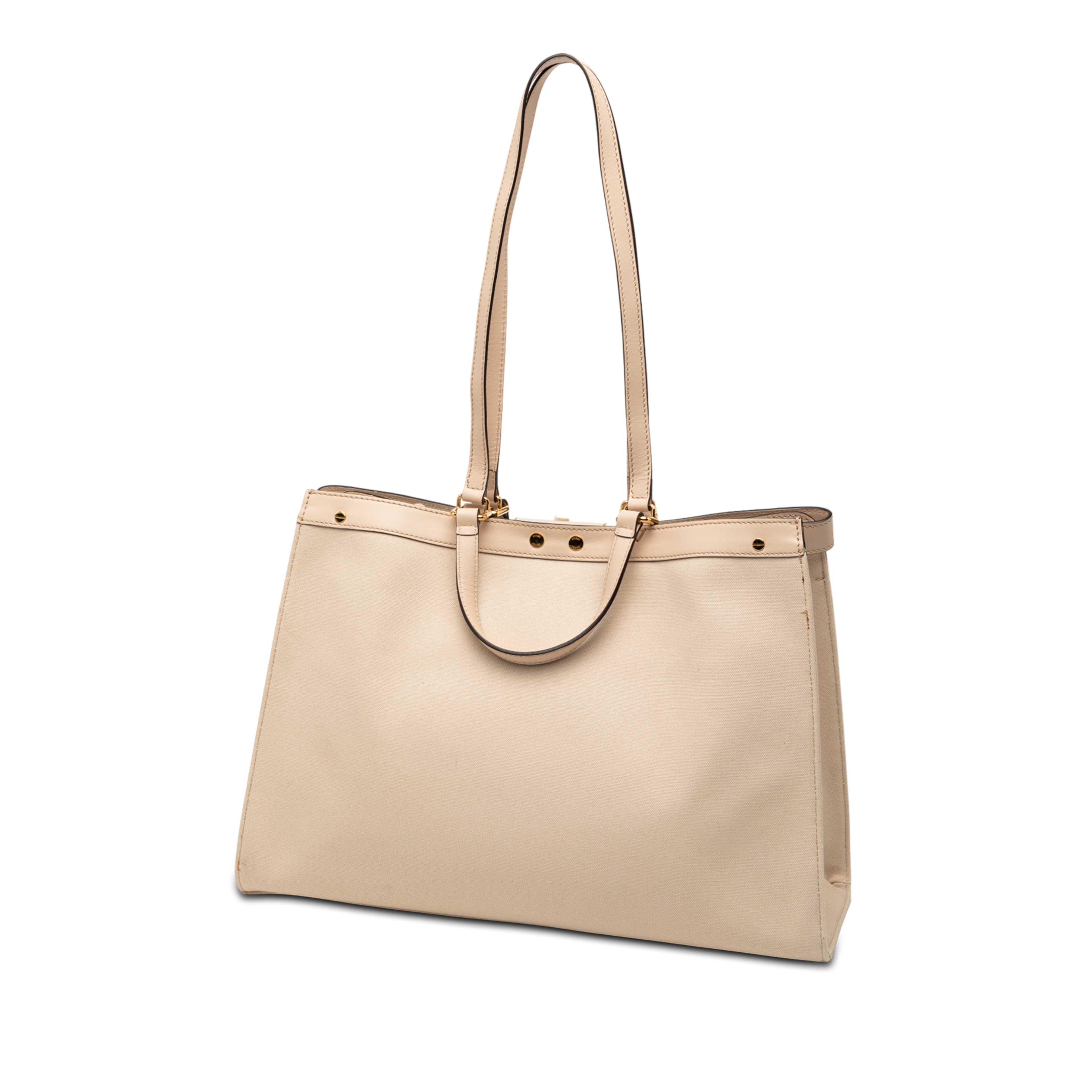 Fendi Zucca Embroidered Canvas Peekaboo X Tote, från Luxclusif, i färgen beige. Klicka för att öppna bilden i stort format