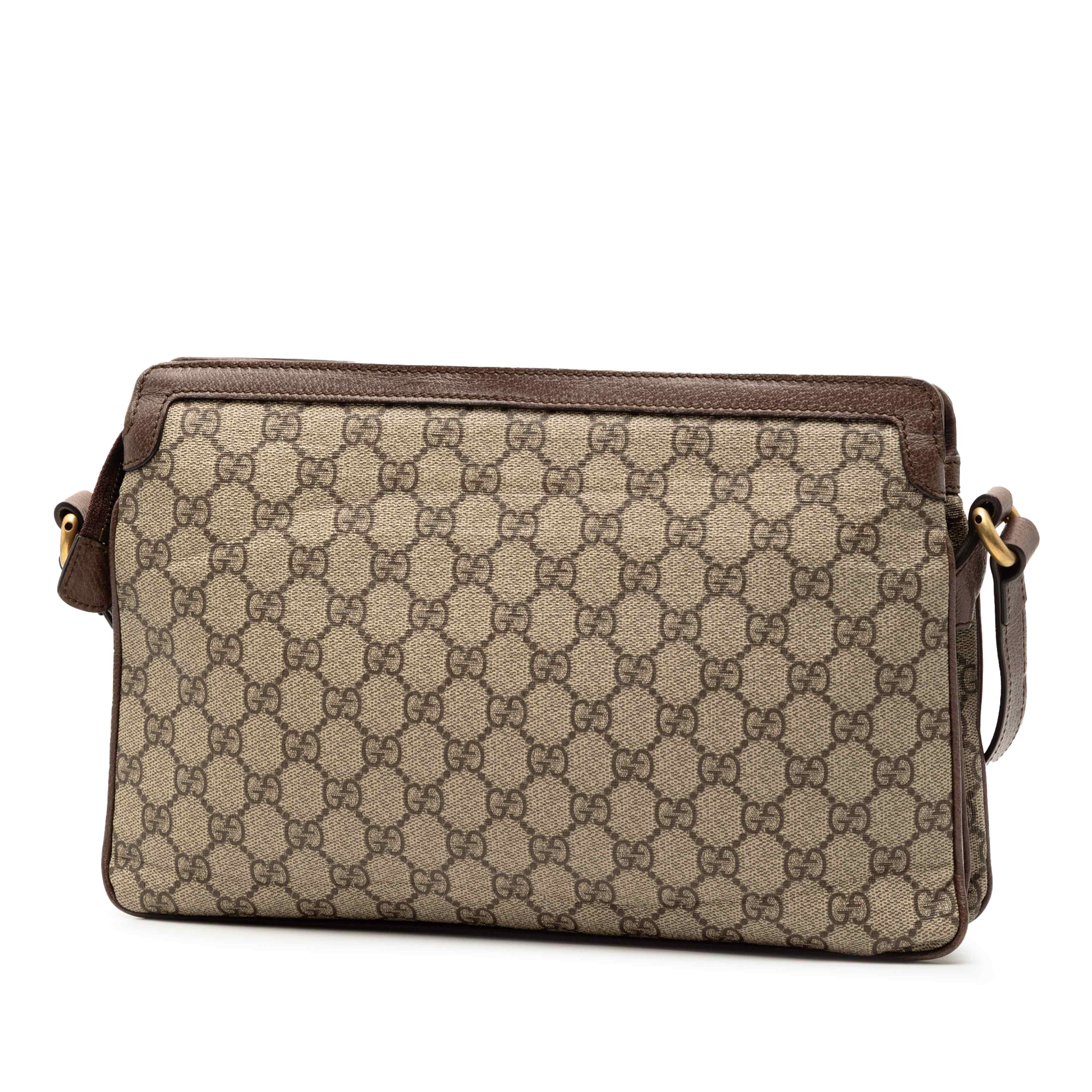 Gucci Medium Gg Supreme Ophidia Crossbody, från Luxclusif, i färgen beige. Klicka för att öppna bilden i stort format