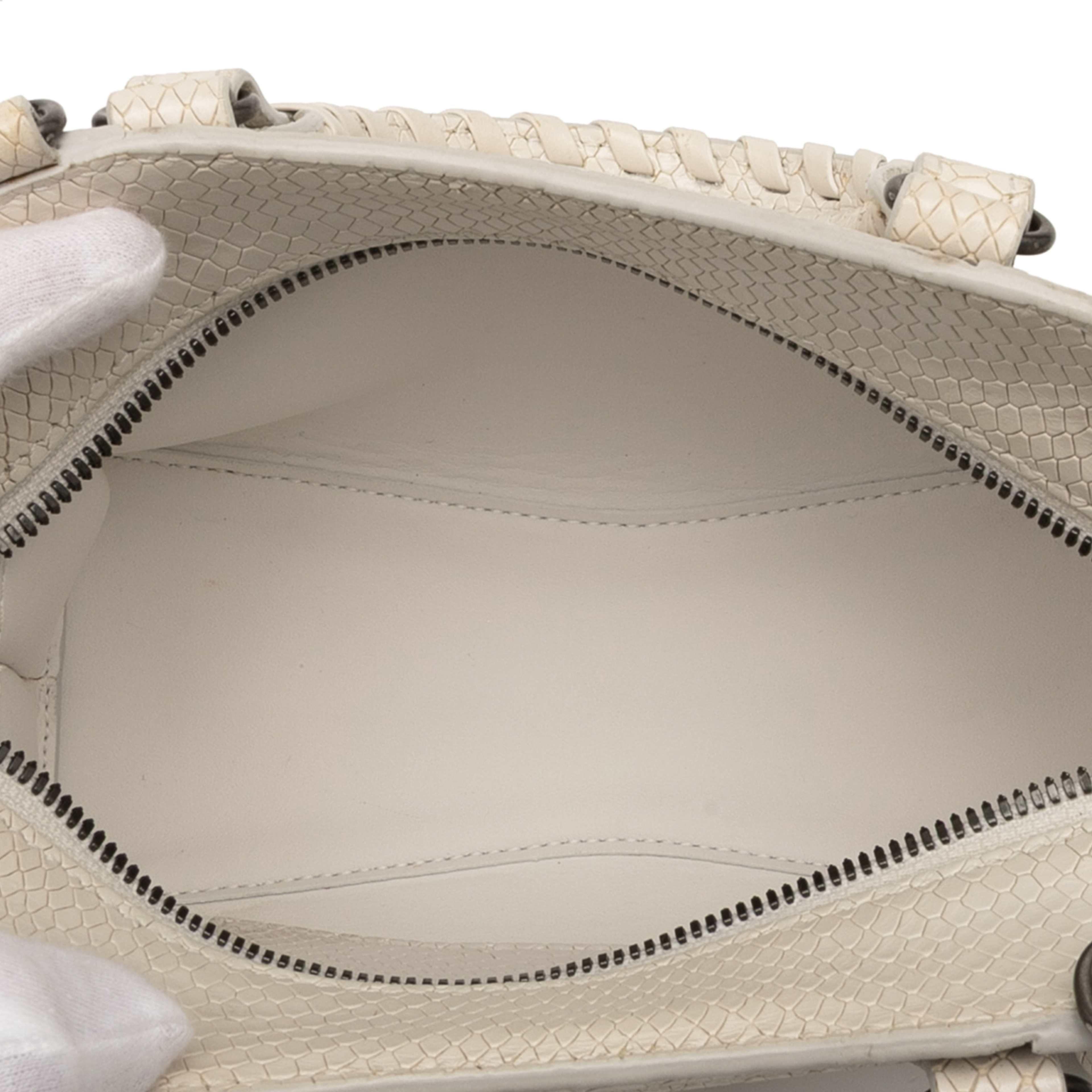 Balenciaga Mini Python Embossed Calfskin Neo Classic City Satchel, från Luxclusif, i färgen ivory. Klicka för att öppna bilden i stort format