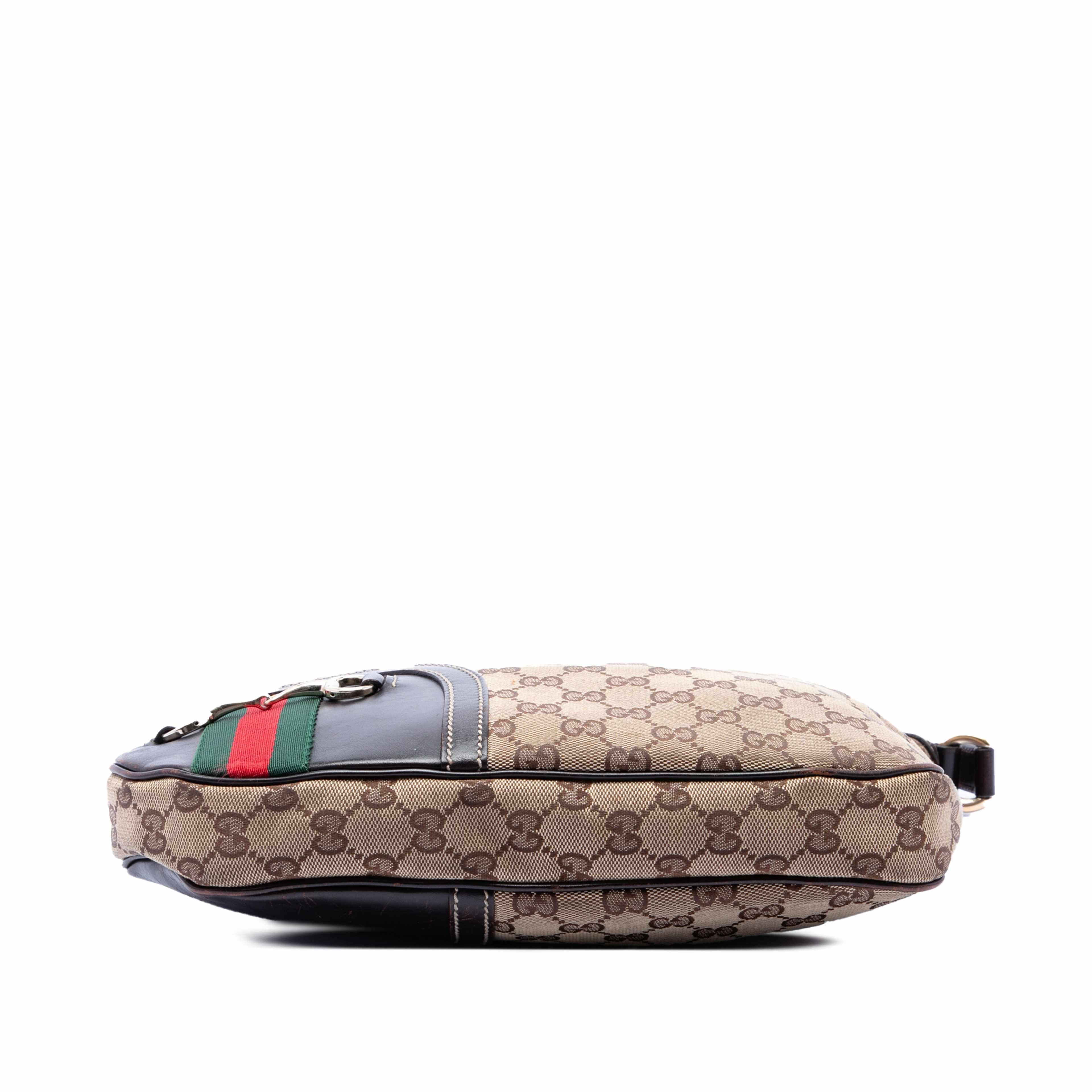 Gucci Gg Canvas Horsebit Web Crossbody, från Luxclusif, i färgen beige. Klicka för att öppna bilden i stort format