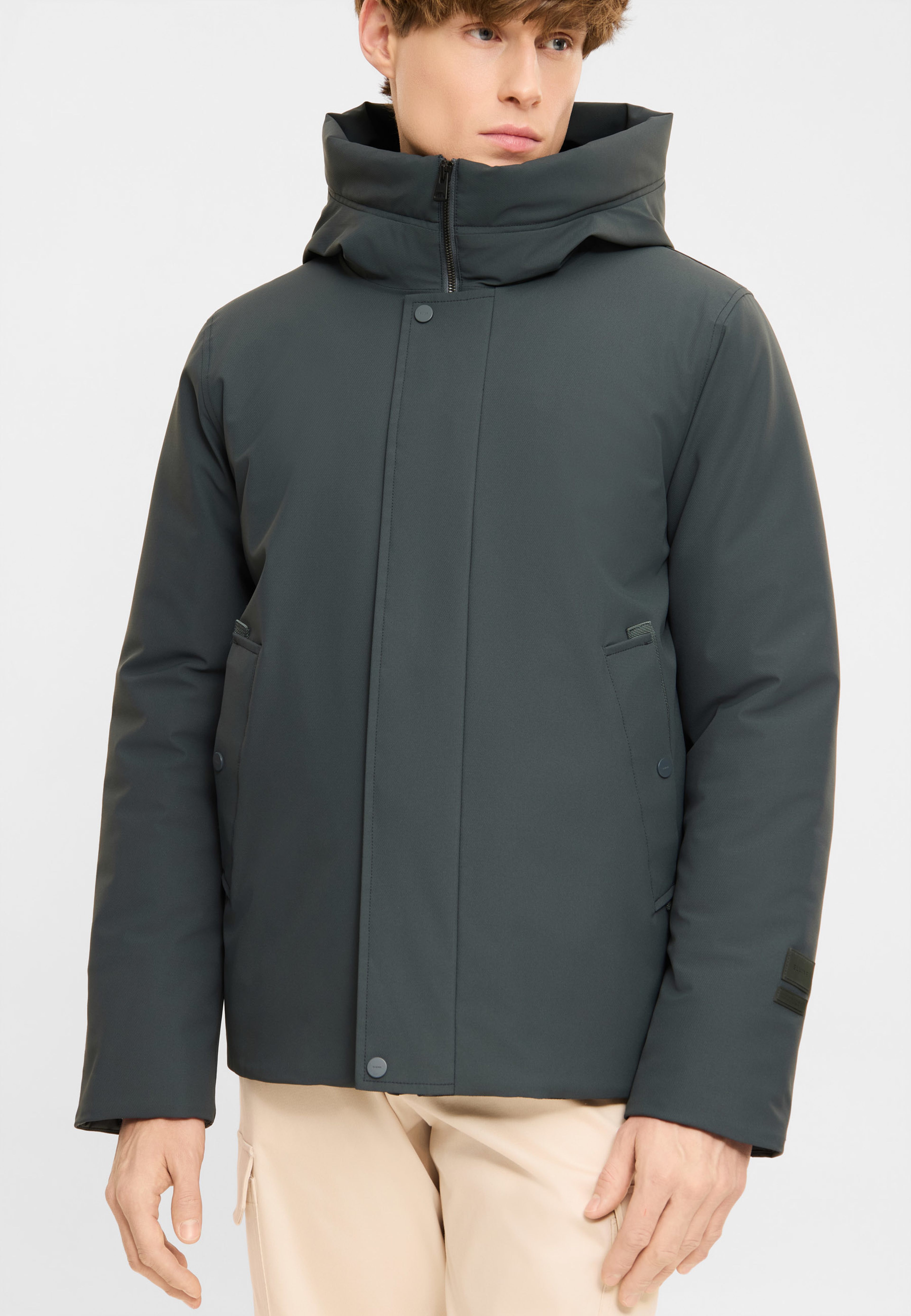 Beurnie, från ELVINE, i färgen coal green. Klicka för att öppna bilden i stort format