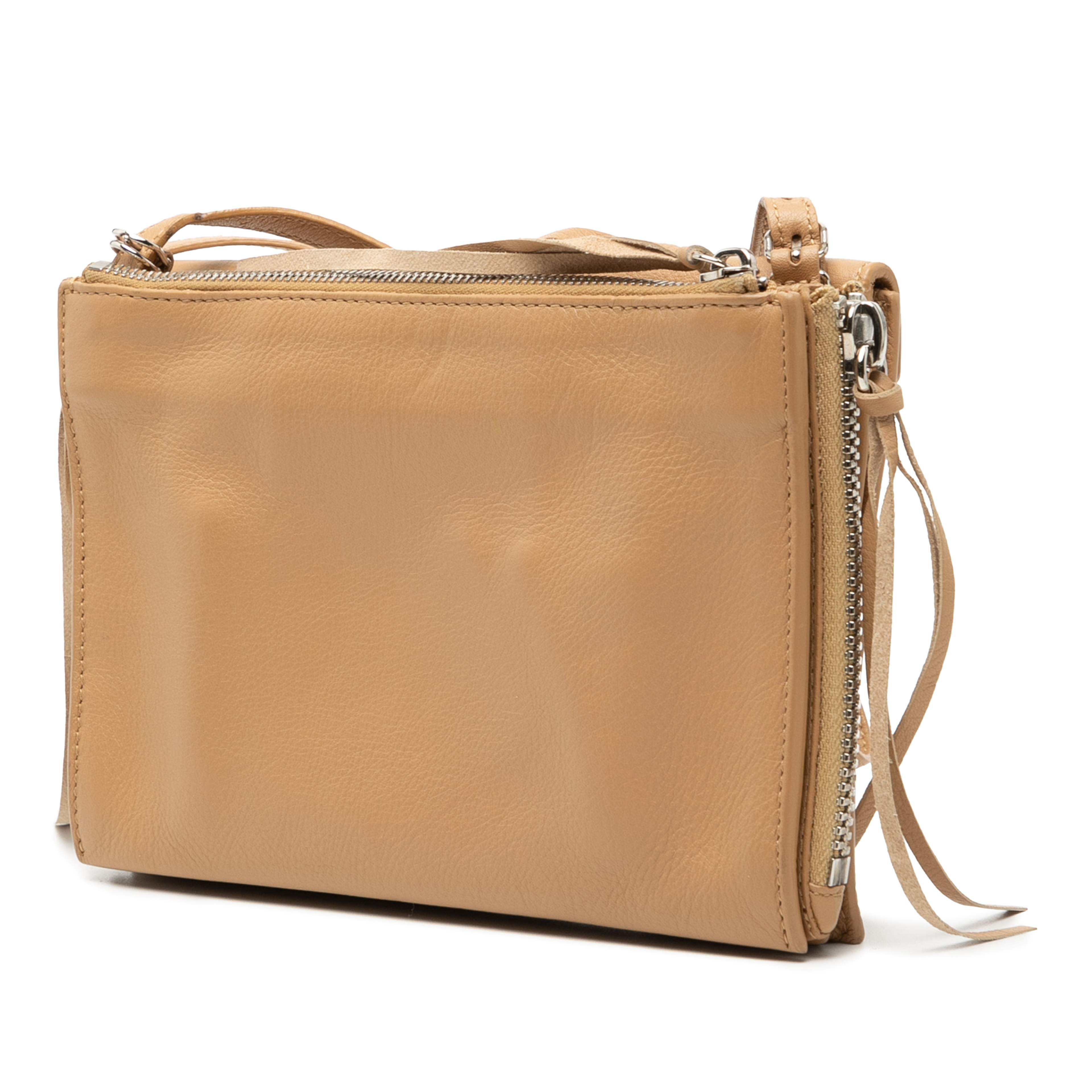 Balenciaga Xs Leather Papier Triple Zip Around Crossbody, från Luxclusif, i färgen beige. Klicka för att öppna bilden i stort format