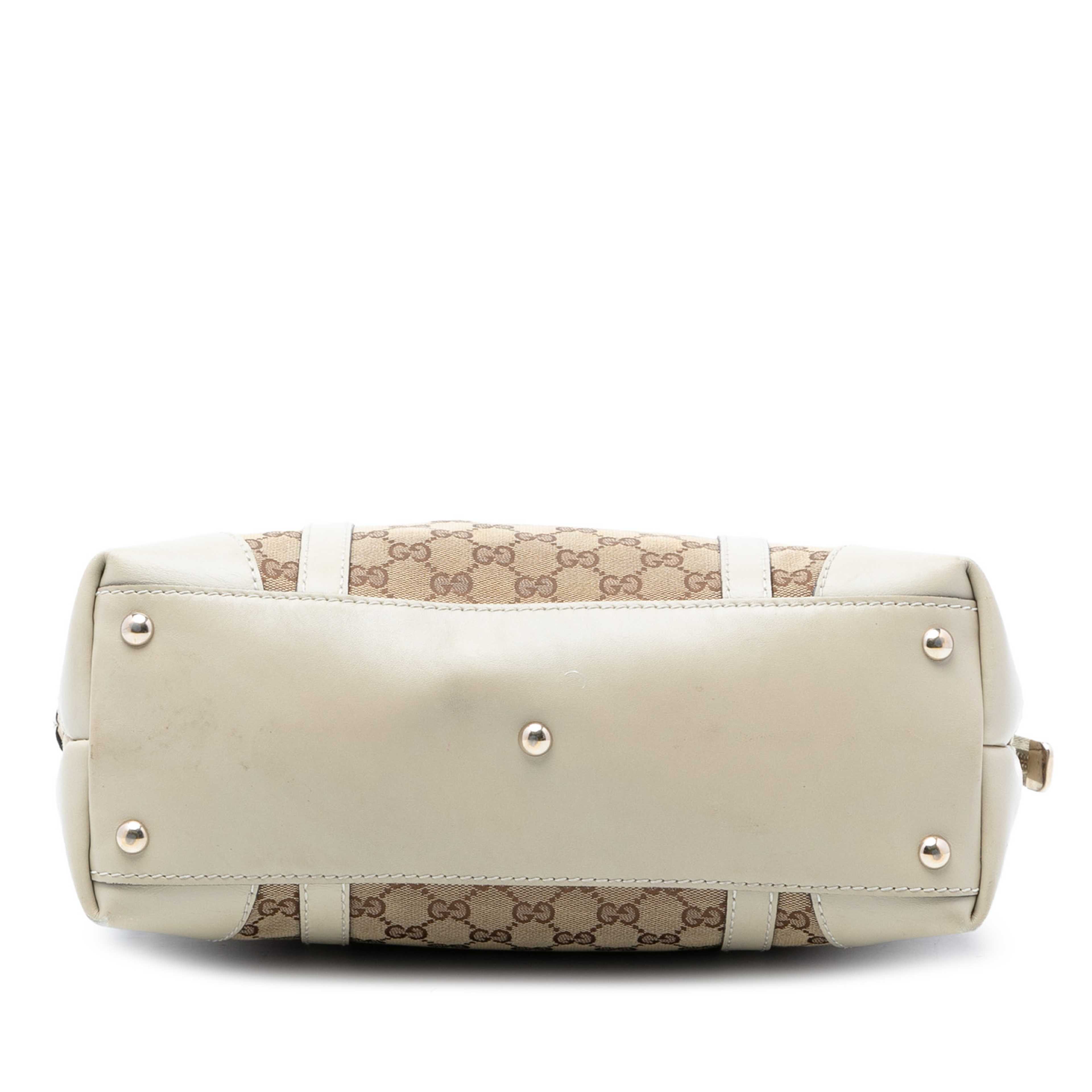 Gucci Gg Canvas Lovely Tote, från Luxclusif, i färgen beige. Klicka för att öppna bilden i stort format