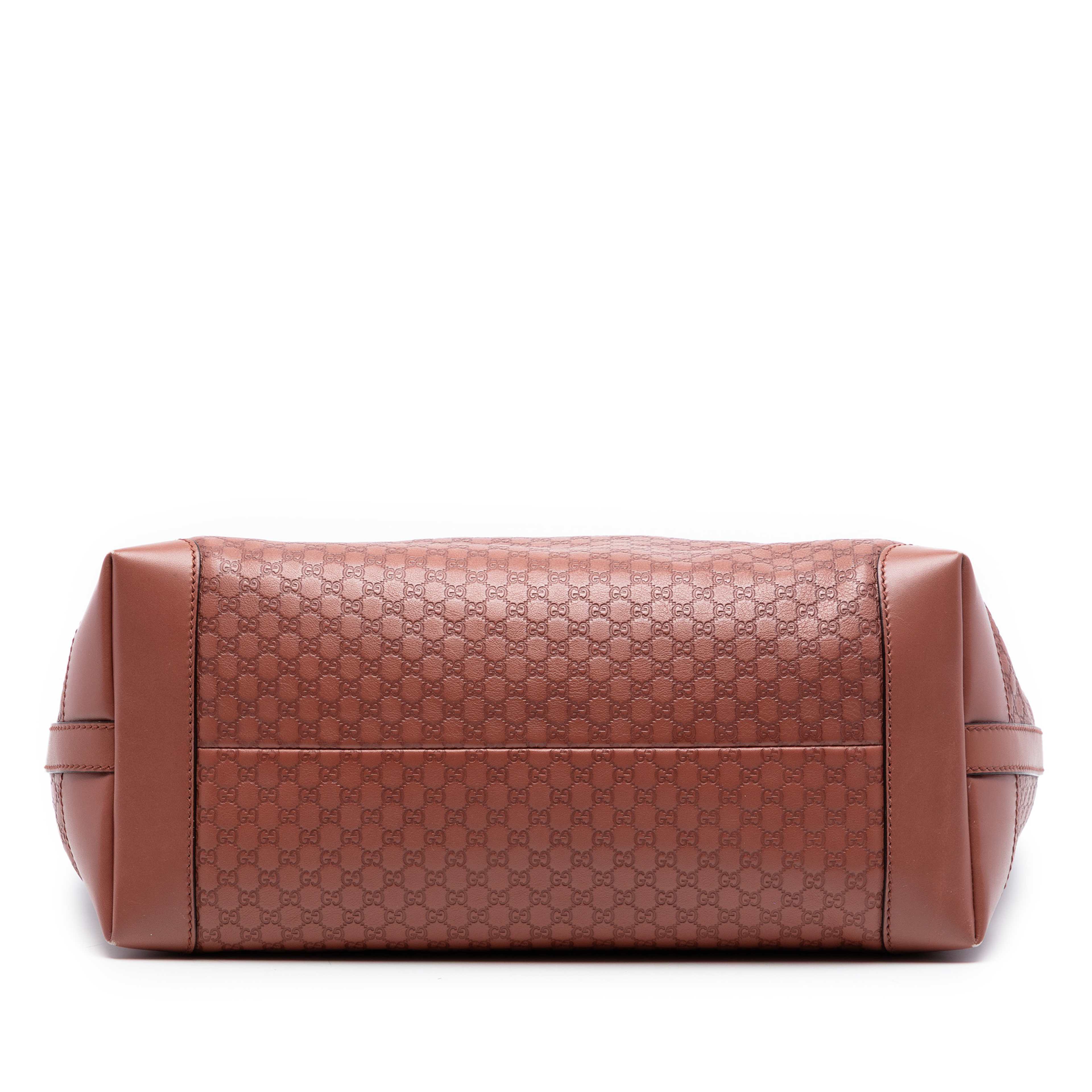 Gucci Medium Microguccissima Craft Tote, från Luxclusif, i färgen brown. Klicka för att öppna bilden i stort format