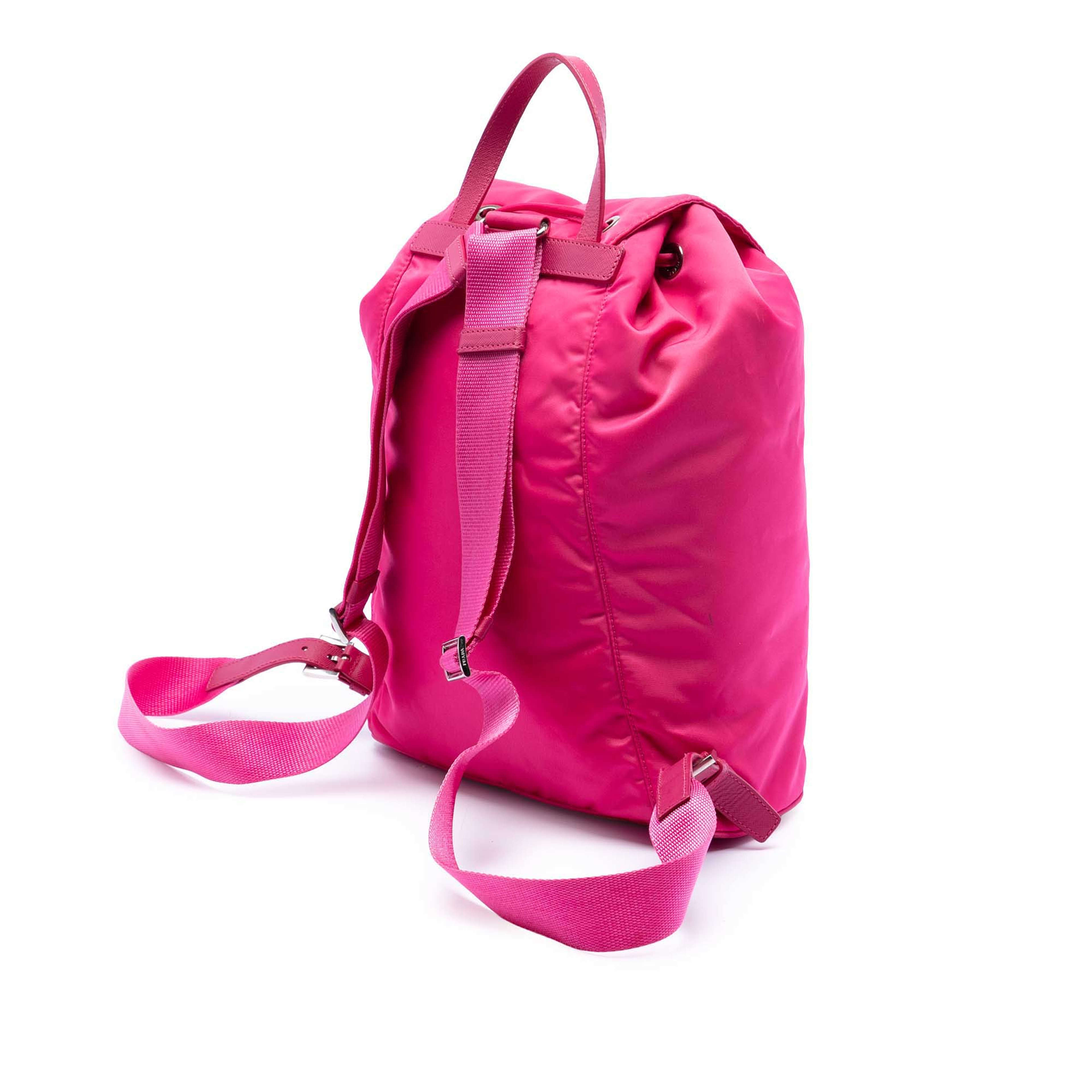 Prada Tessuto Drawstring Backpack, från Luxclusif, i färgen hot pink. Klicka för att öppna bilden i stort format