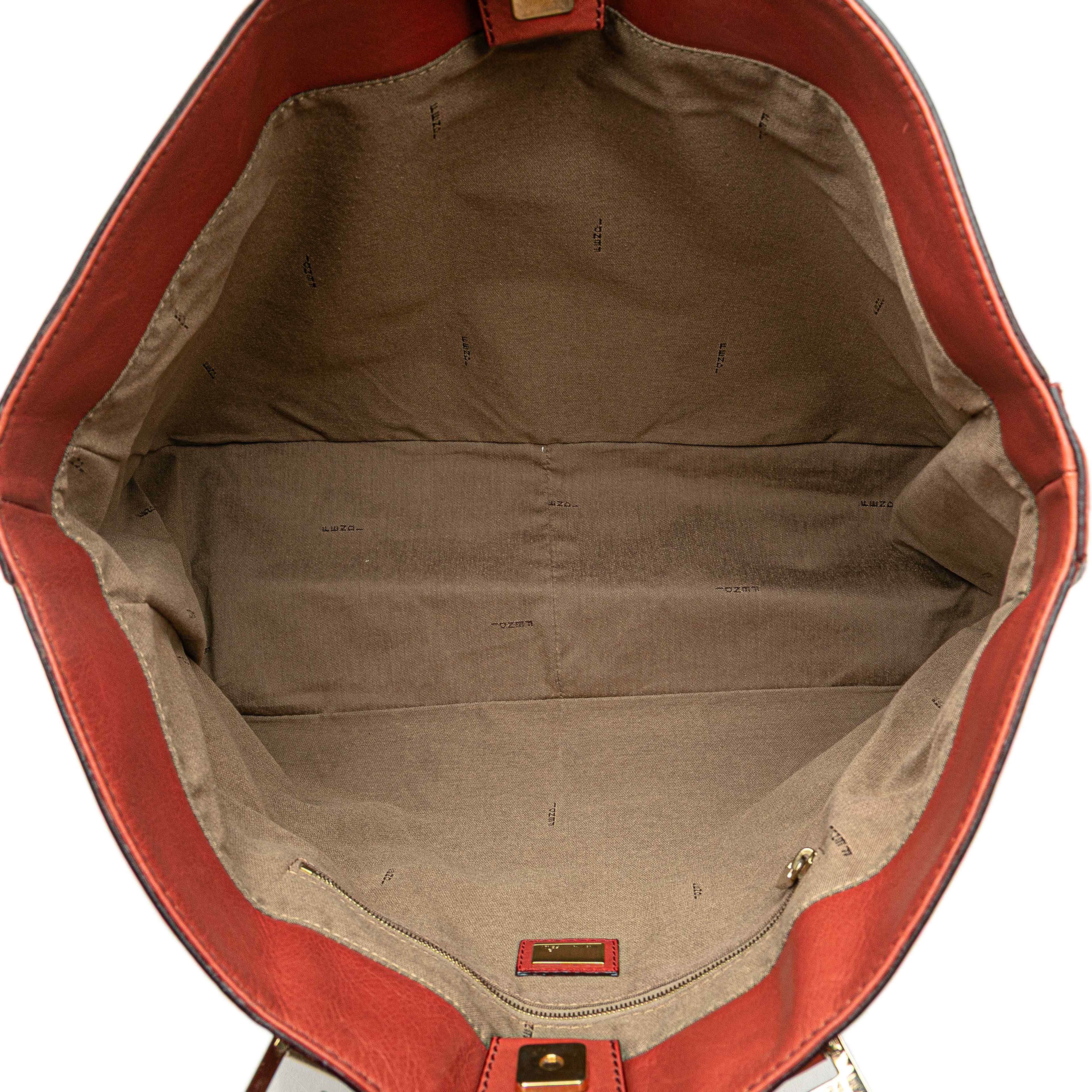 Fendi Large Leather Twins Tote, från Luxclusif, i färgen dark orange. Klicka för att öppna bilden i stort format