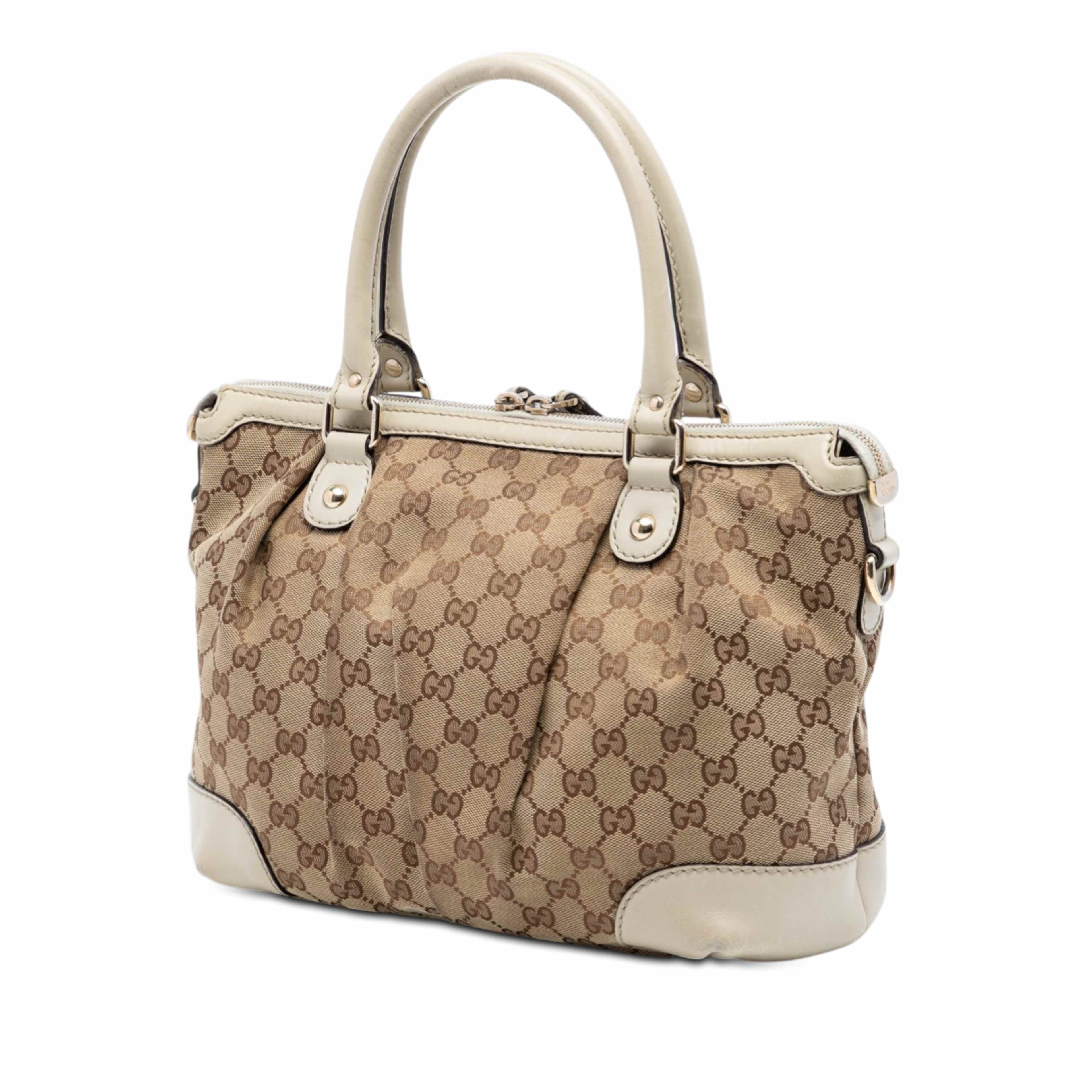 Gucci Gg Canvas Sukey Satchel, från Luxclusif, i färgen beige. Klicka för att öppna bilden i stort format