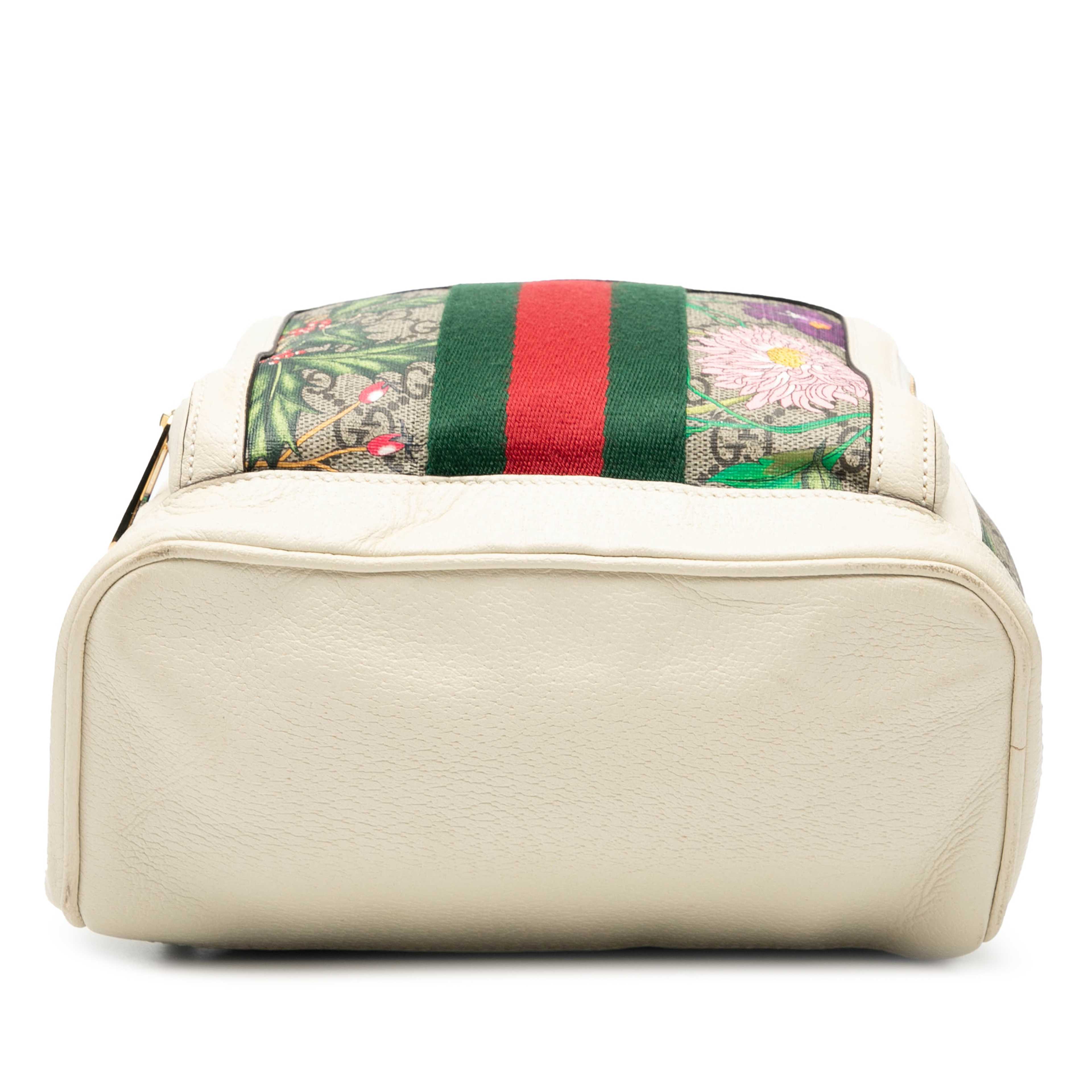 Gucci Small Gg Supreme Flora Ophidia Backpack, från Luxclusif, i färgen beige. Klicka för att öppna bilden i stort format